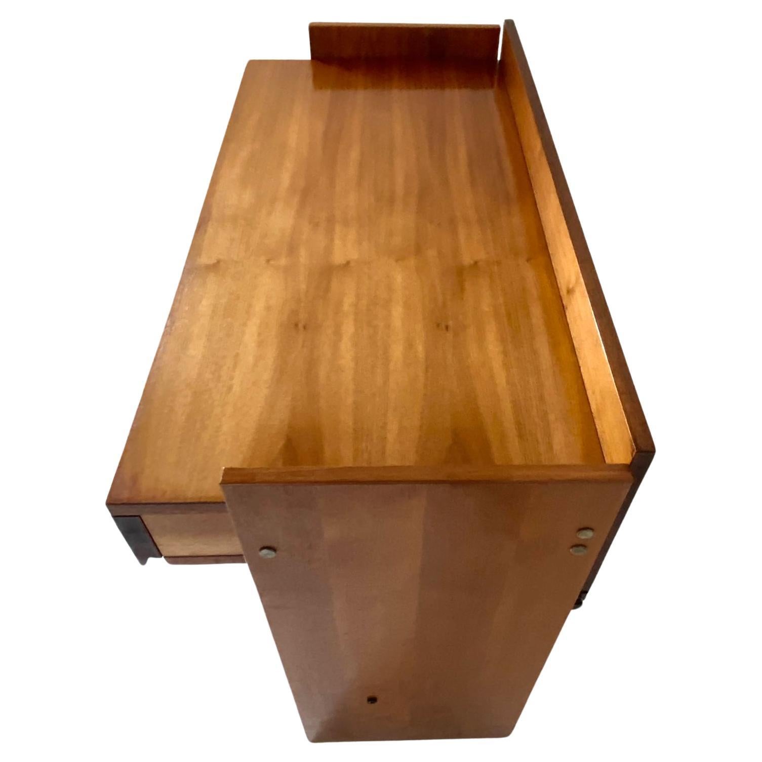 Italian Midcentury Modern MIM Roma Walnut Desk, Italy 1970 in vendita