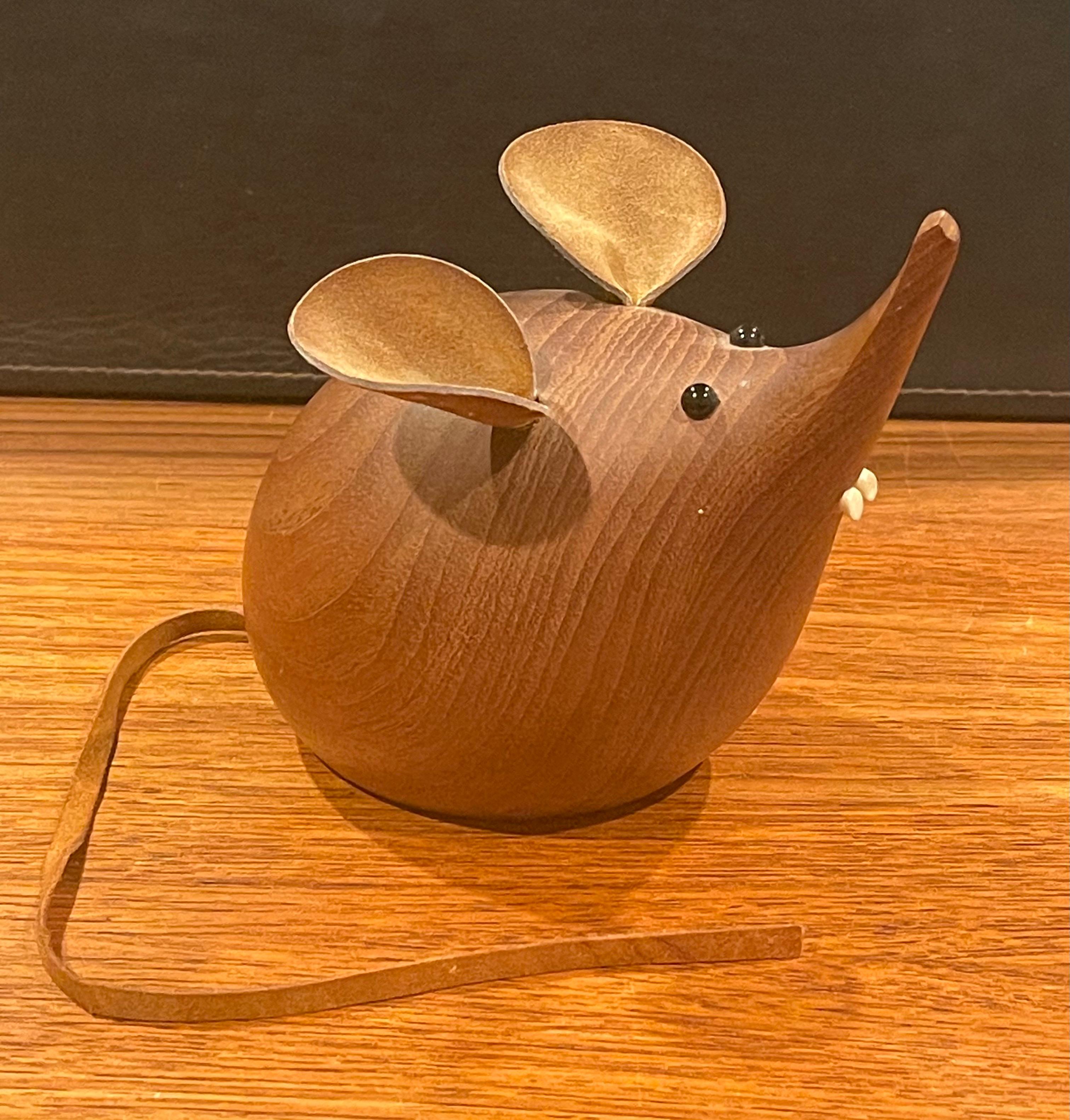 Midcentury Modern Mouse Carving / Sculpture in Teak by H&F of Denmark For Sale 2