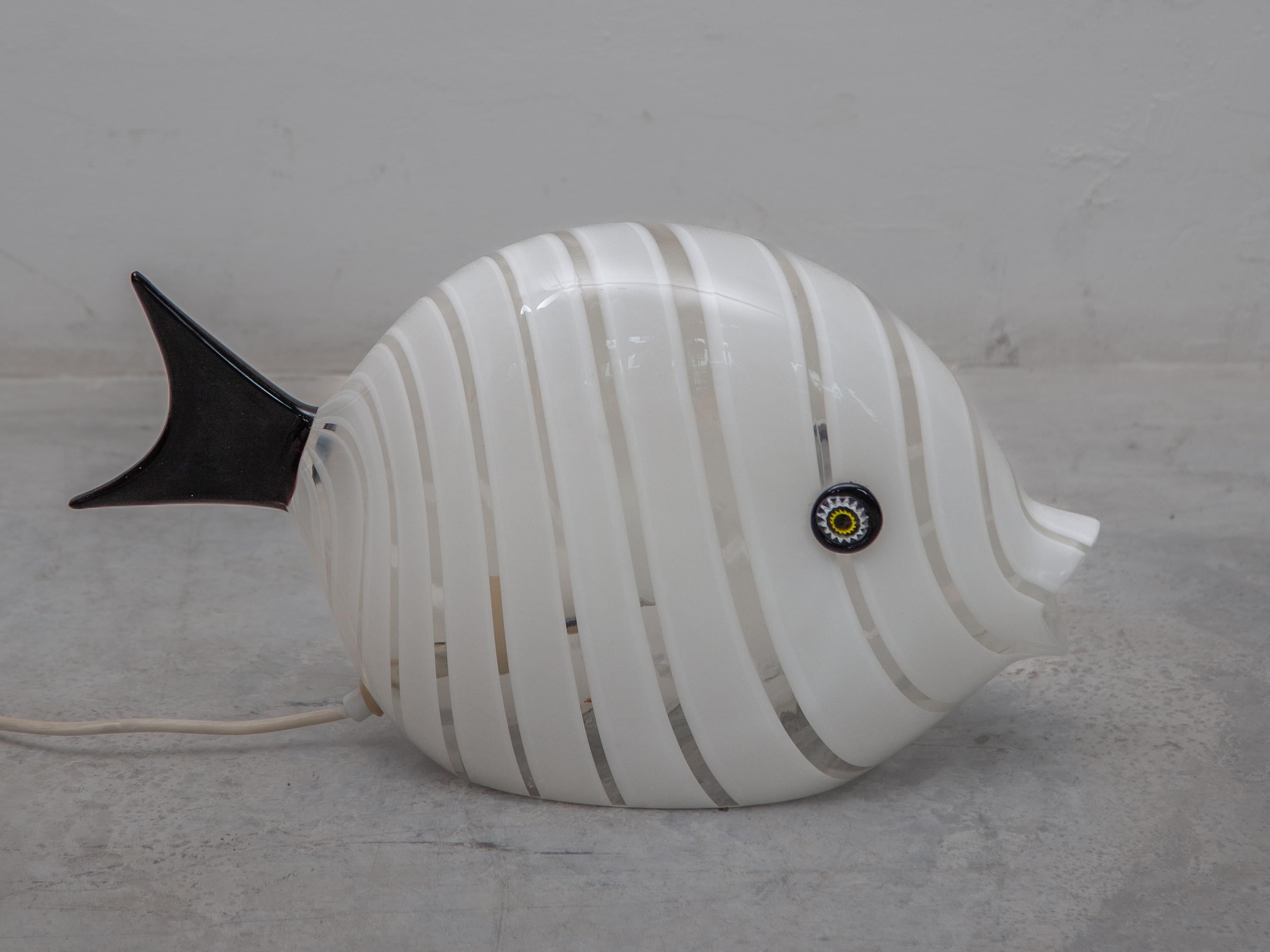 Italian Midcentury Modern Murano Fish Sculpture Table Lamp, 1970s For Sale