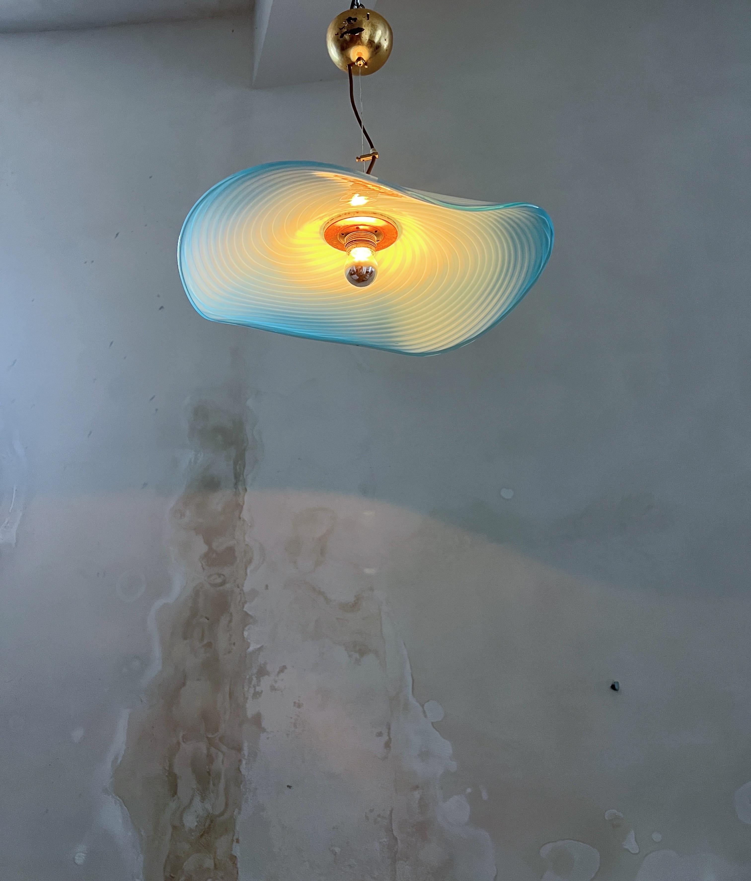 Moderne Murano-Glas-Hängeleuchte aus der Mitte des Jahrhunderts 1970 Italien (Italienisch) im Angebot