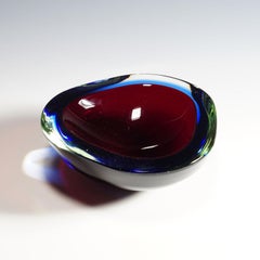 Mid-Century Modern Murano Sommerso Art Glass Bowl 1960s
