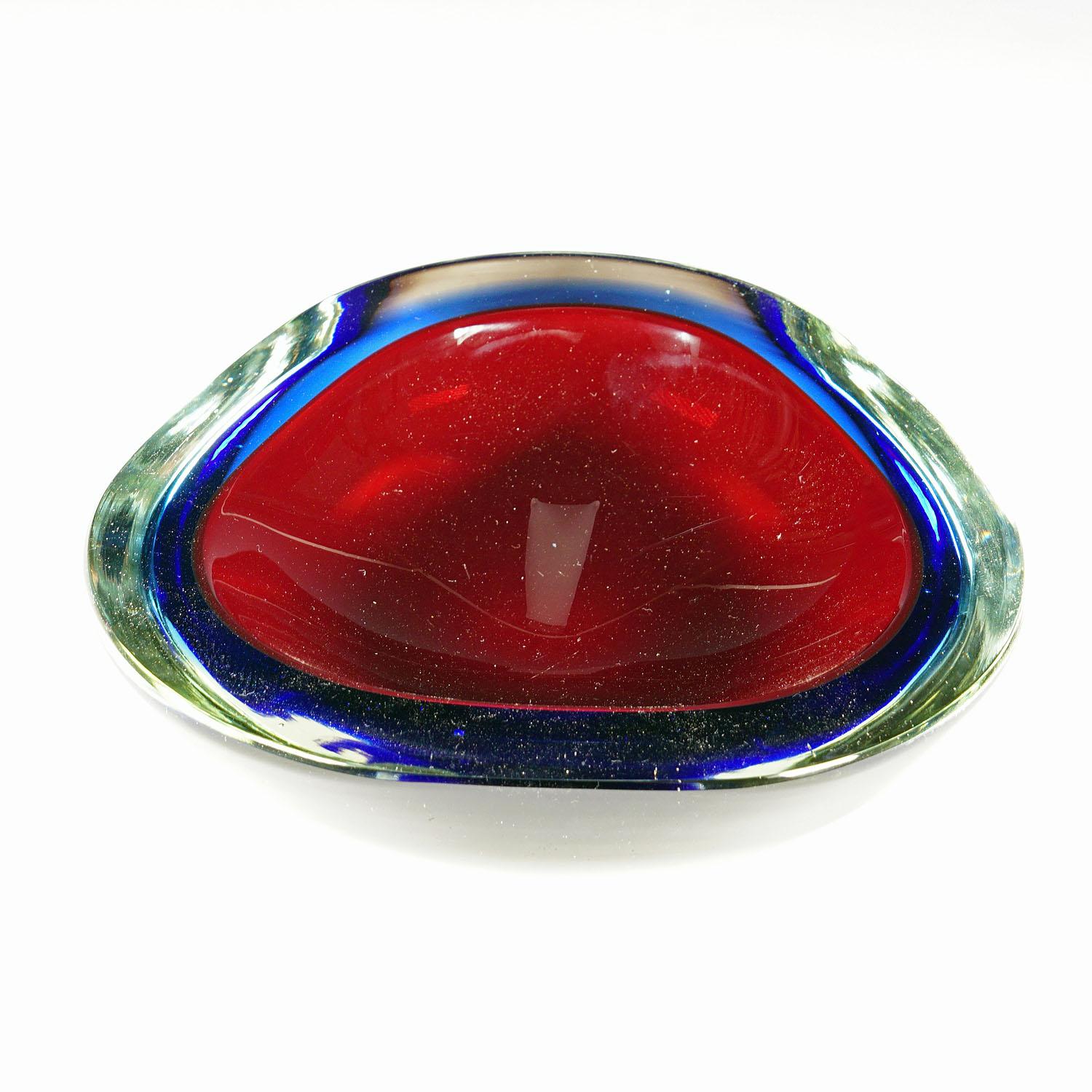 20th Century Mid-Century Modern Murano Sommerso Art Glass Bowl 1960s For Sale