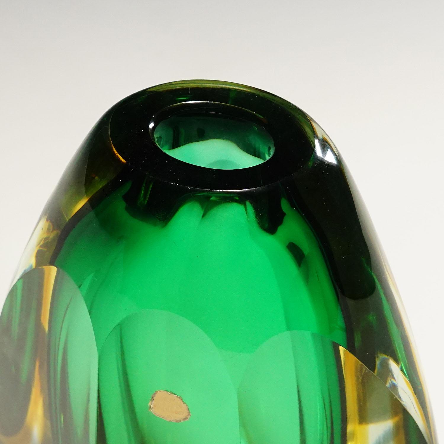 Midcentury Modern Murano Sommerso Art Glass Vase 1960s In Good Condition In Berghuelen, DE