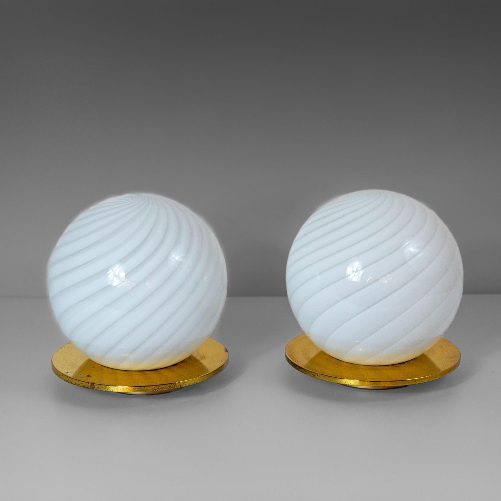 MidCentury Modern Murano Table Lamps in the Style of Venini, Italy, Set of Three 2
