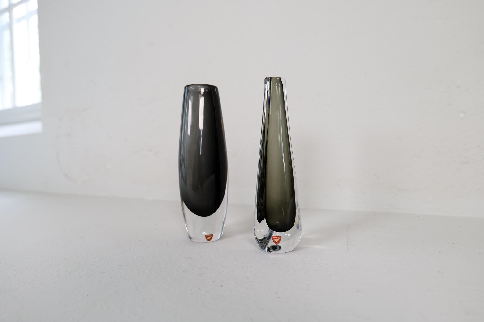 Mid-Century Modern Nils Landberg Orrefors Set of 2 Vases, circa 1950s, Sweden In Good Condition For Sale In Hillringsberg, SE