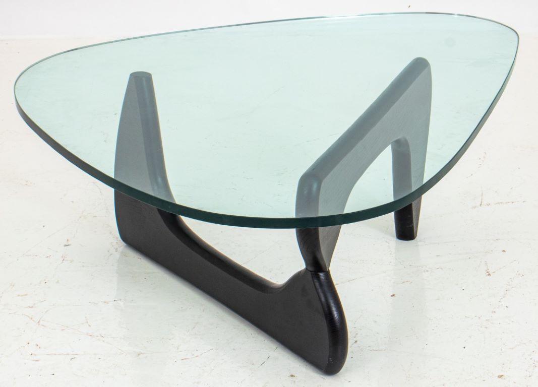 20th Century Midcentury Modern Noguchi Amorphic Table For Sale