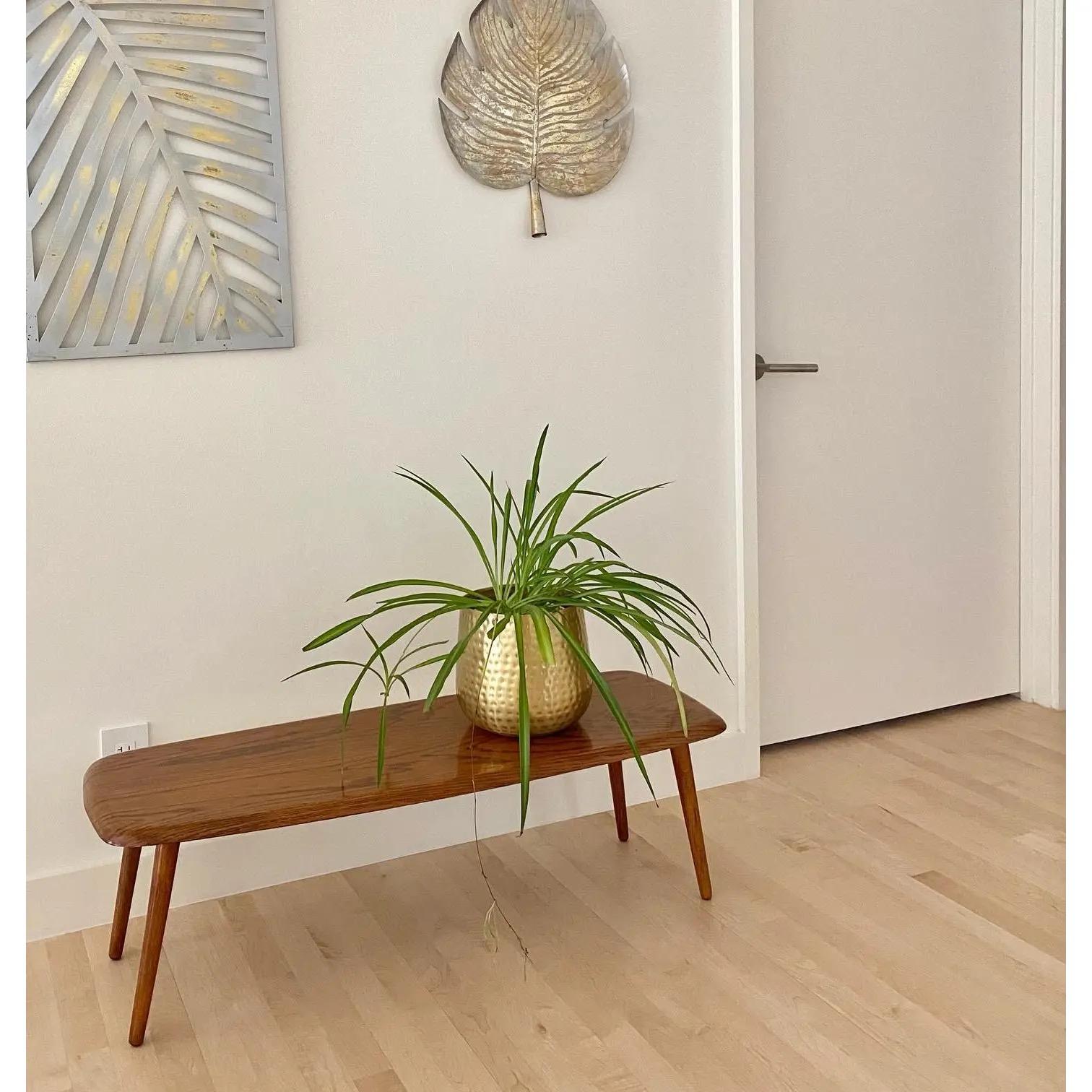 Midcentury Modern Oak Coffee Table on Splayed Legs For Sale 2