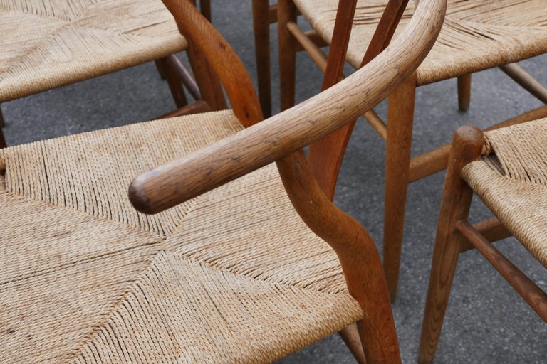 Mid-20th Century Mid-Century Modern Oak Wishbone Chairs by Hans Wegner