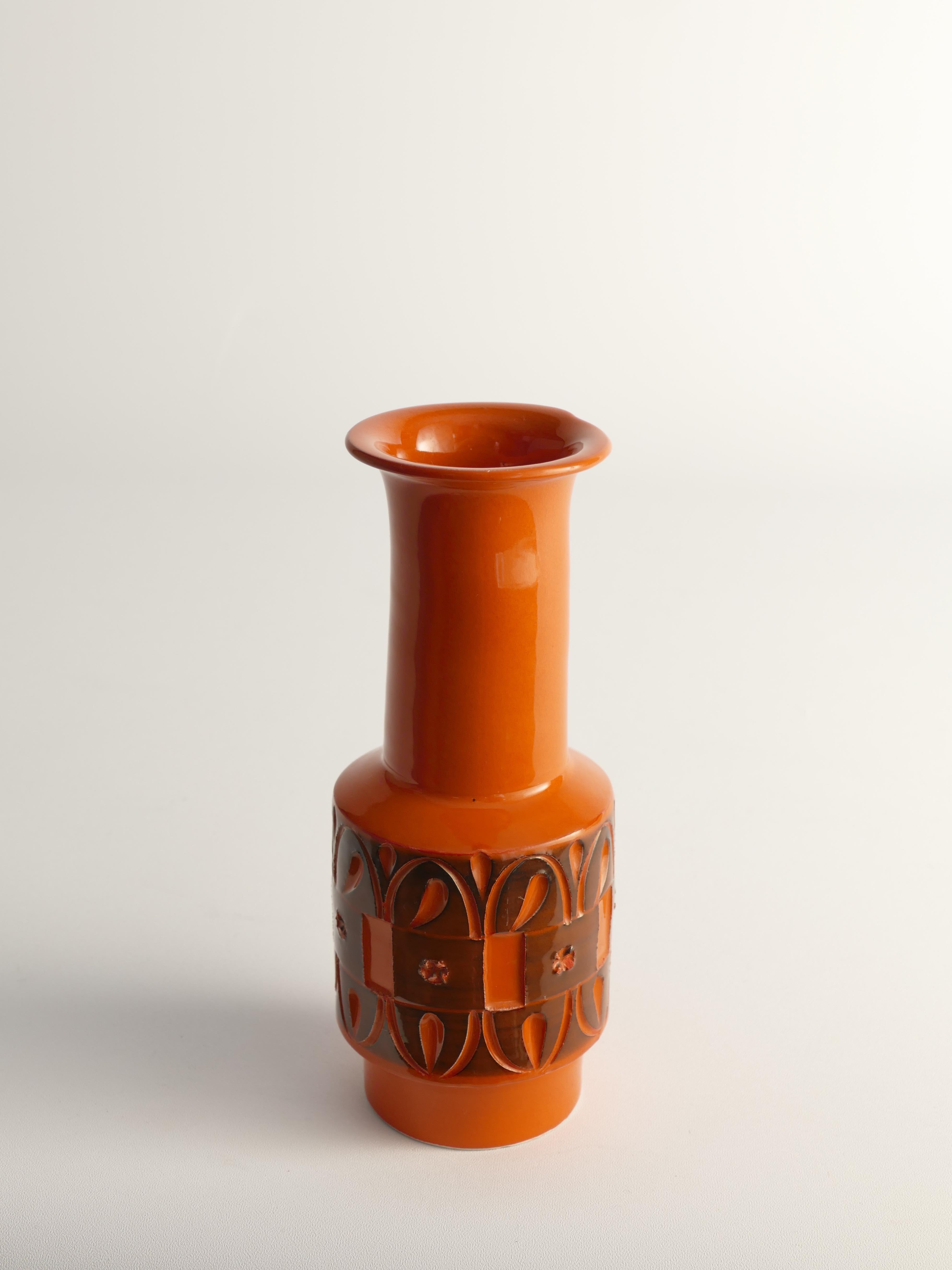Vaso in gres arancione di Fratelli Fanciullacci, Italia , 1960 In condizioni buone in vendita a Grythyttan, SE