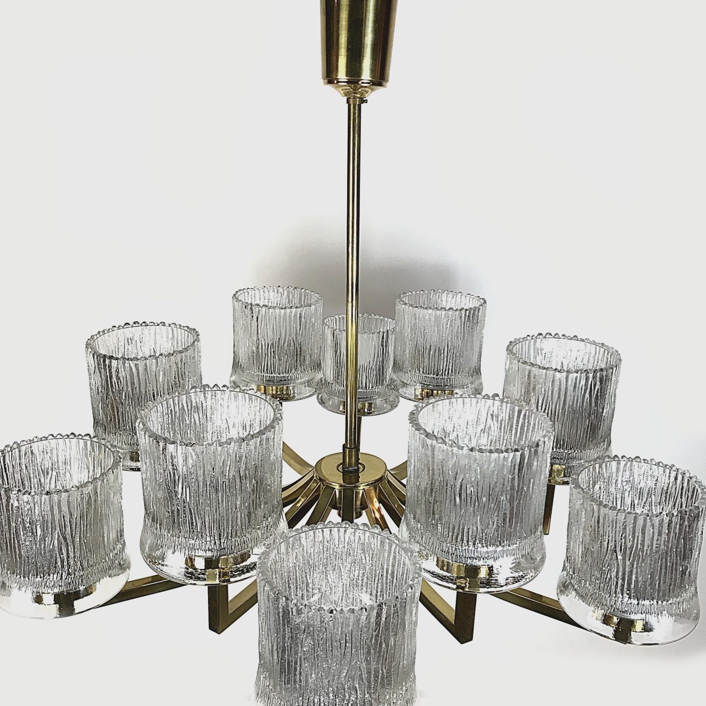 Swedish Midcentury Modern Orrefors Spider Chandelier Ice Glass and Brass, 1950s, Sweden
