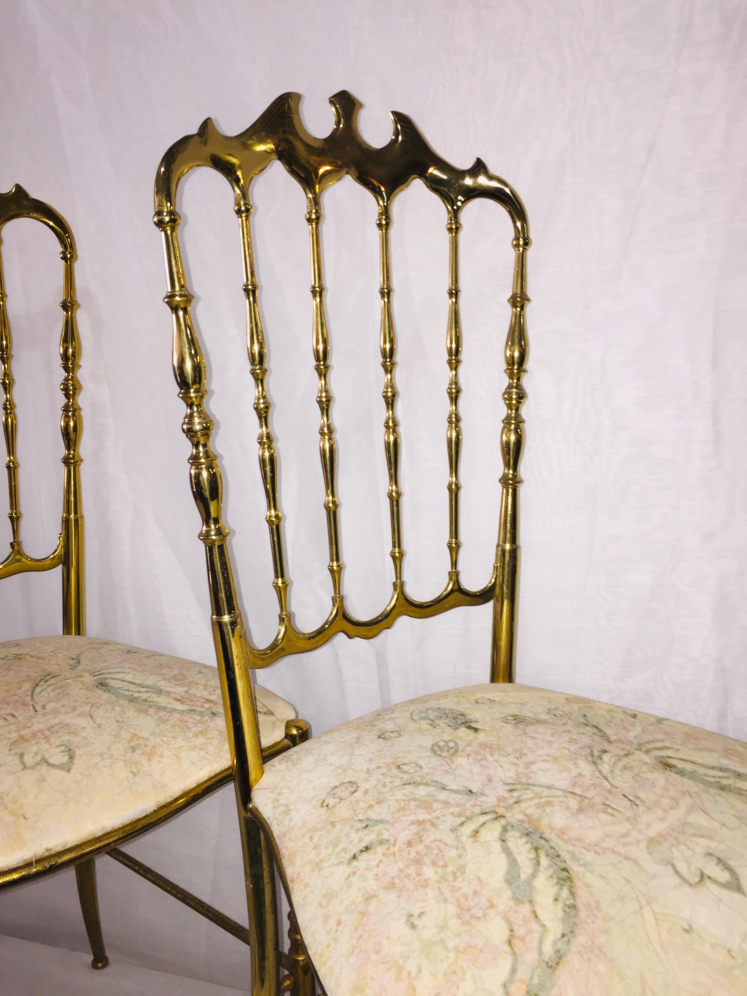 Mid-Century Modern Pair of Italian Chiavari Opéra Chairs in Solid Polished Brass For Sale 4