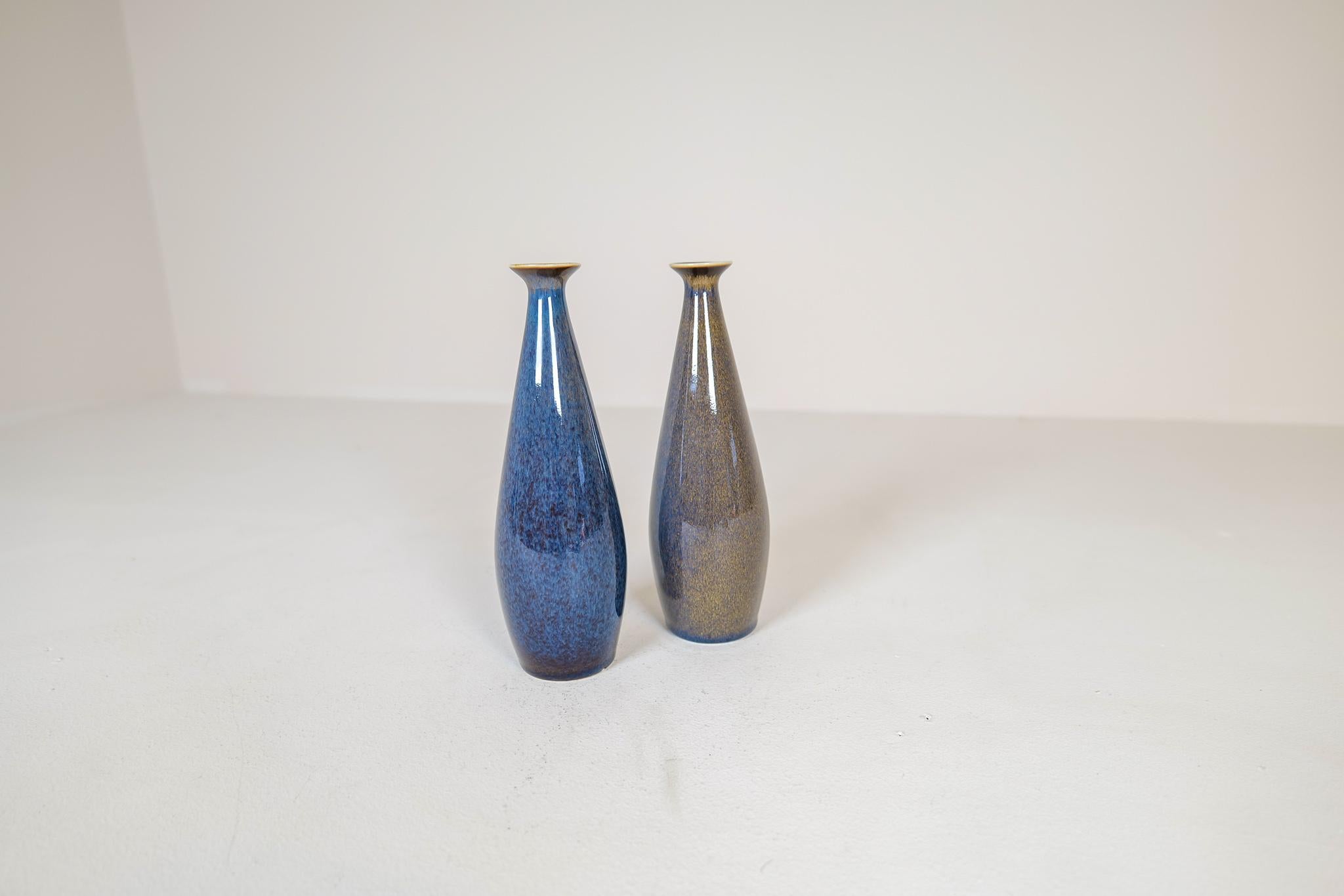 Mid-Century Modern Pair of Vases by Carl Harry Stålhane, Rörstrand Sweden 1950s In Good Condition For Sale In Hillringsberg, SE