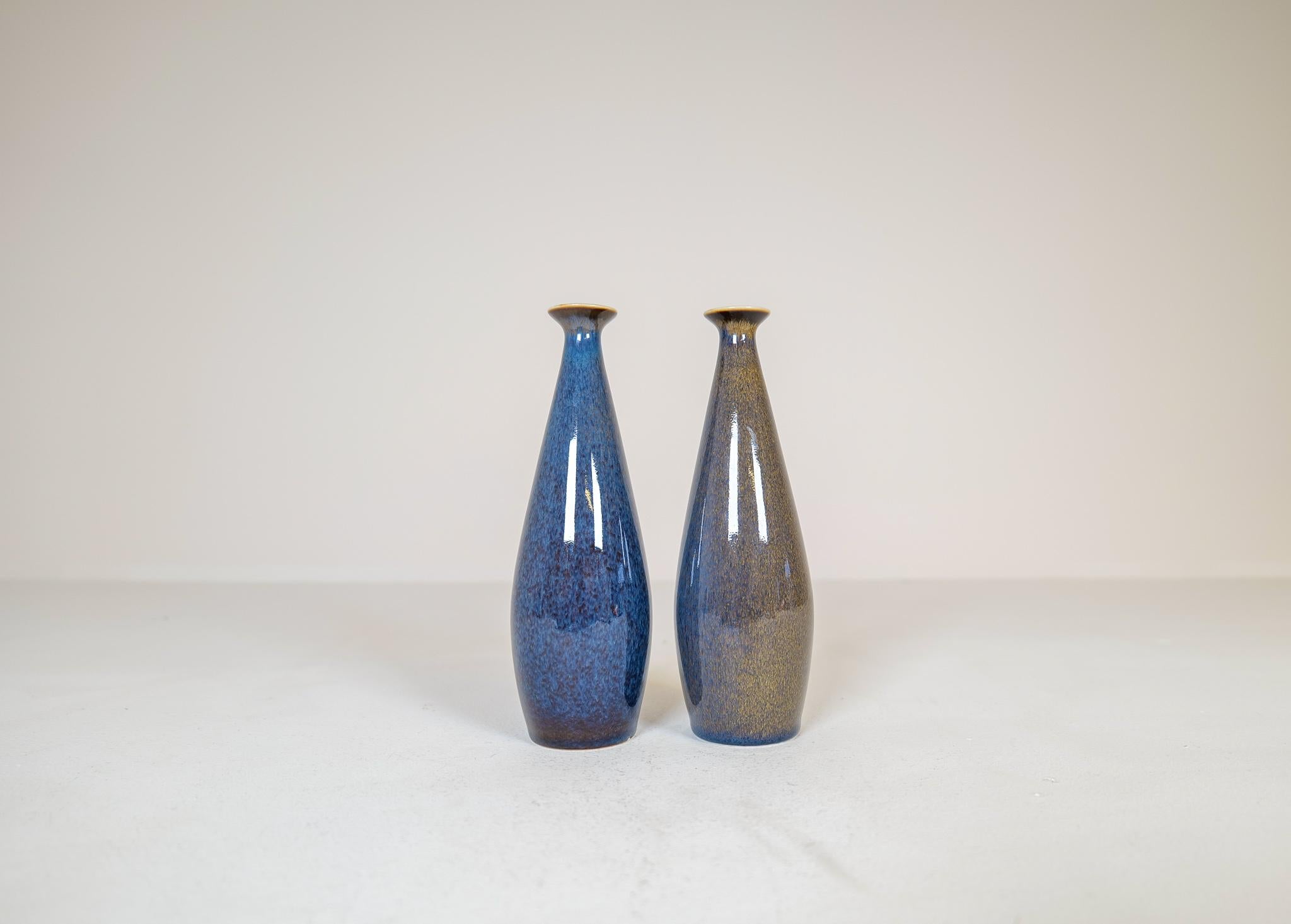Modernes Paar Vasen aus der Mitte des Jahrhunderts von Carl Harry Stlhane, Rrstrand Schweden 1950er Jahre im Zustand „Gut“ im Angebot in Hillringsberg, SE