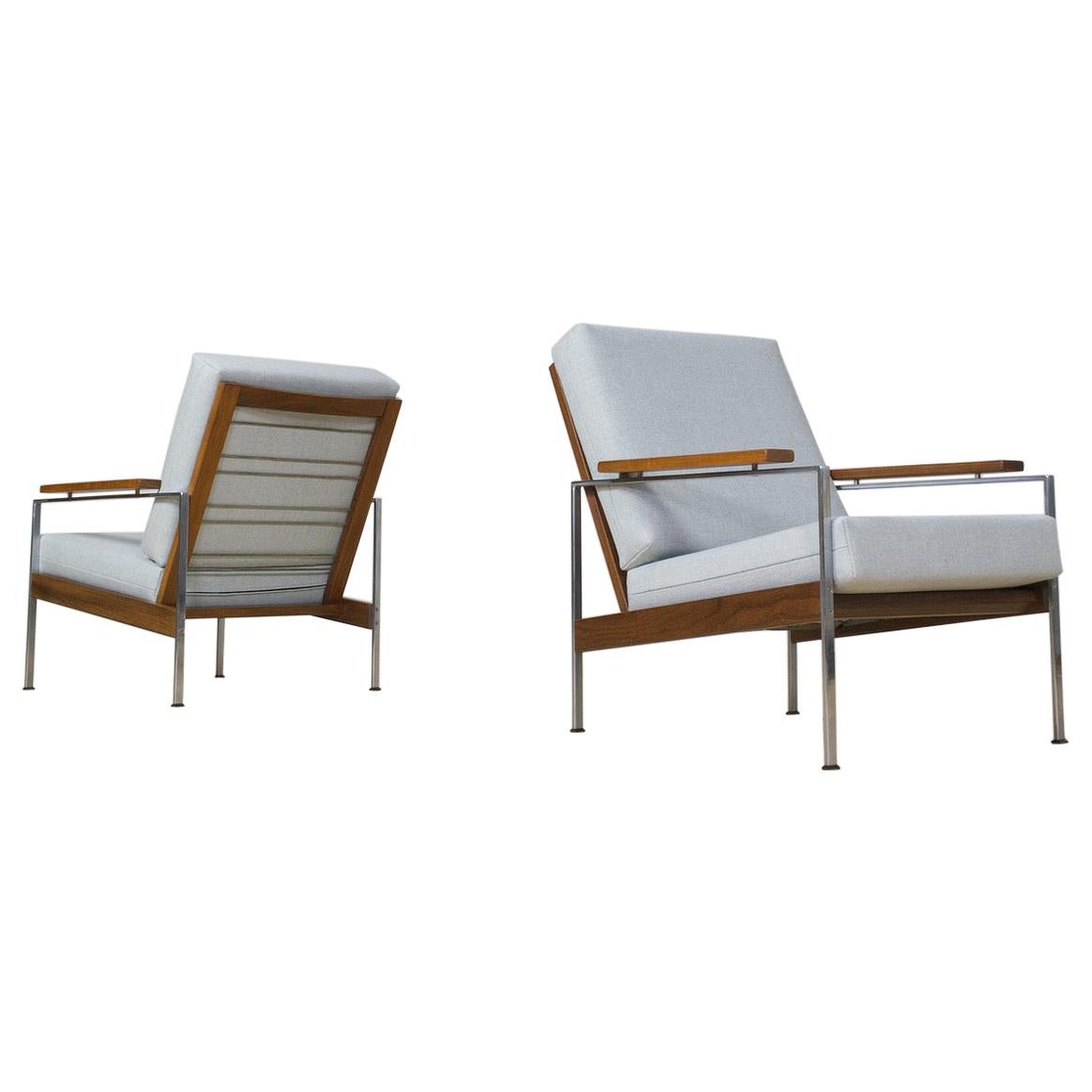 Mid-Century Modern Parry Set of Two Lounge Chairs Model Lotus in Teak and Grey
