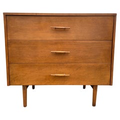 Midcentury Modern Paul McCobb 3-Drawer Dresser #1508 Walnut Finish Pull Handles