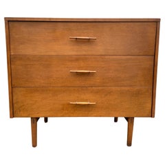 Midcentury Modern Paul McCobb 3-Drawer Dresser #1508 Walnut Finish Pull Handles
