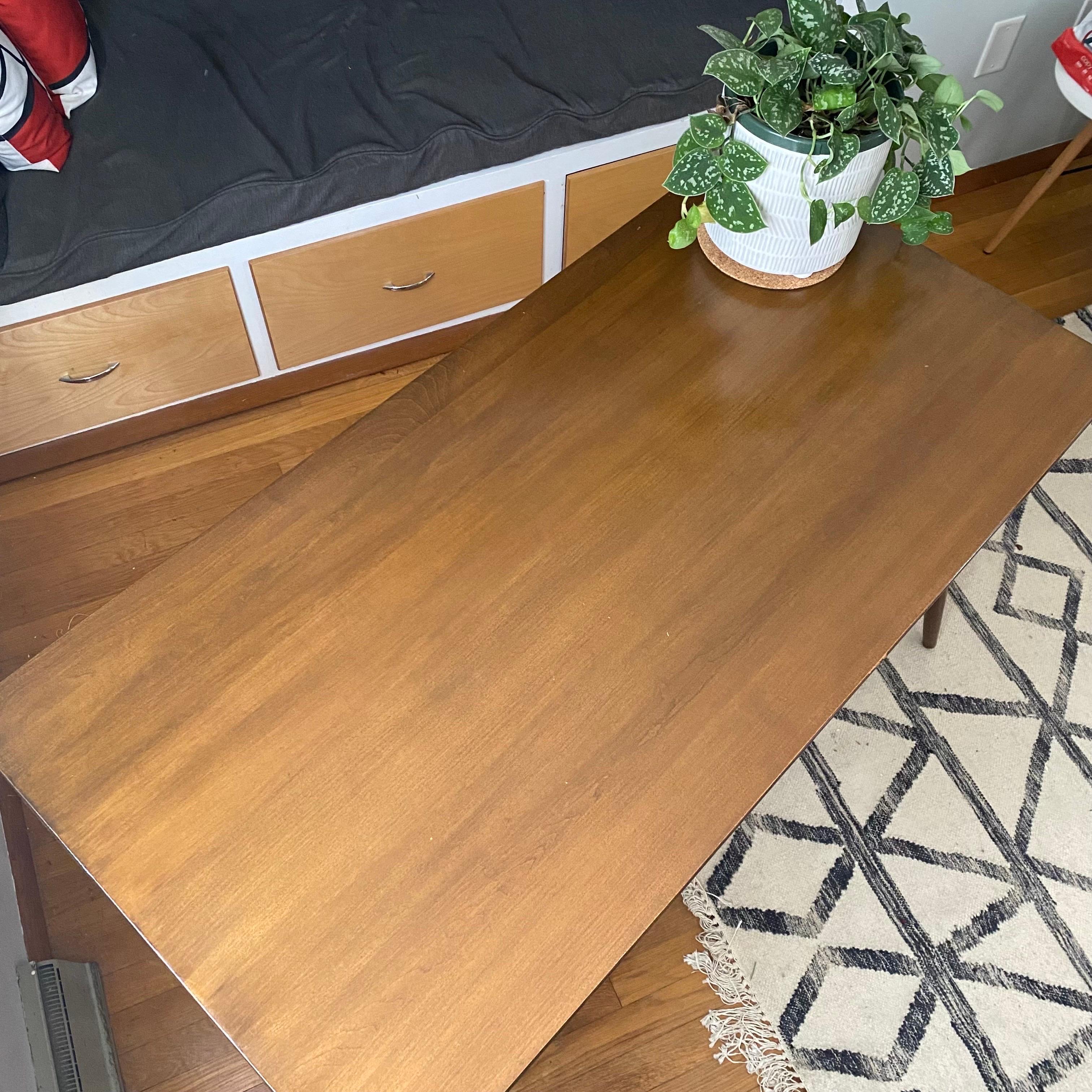 Mid-Century Modern Paul McCobb for Winchendon Planner Group Two-Tone Desk In Good Condition In Munroe Falls, OH