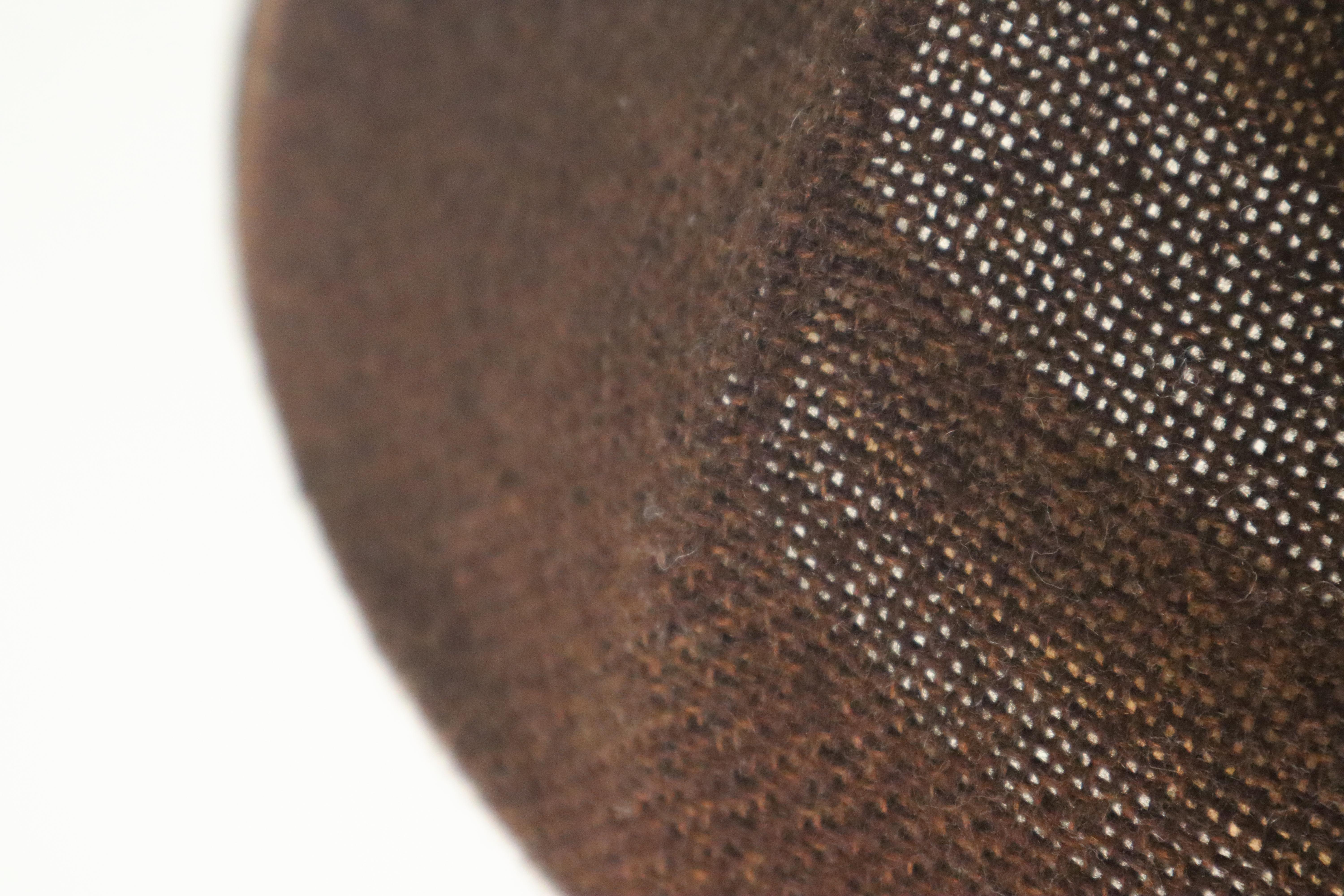 Lampada a sospensione moderna del Medioevo in tessuto marrone, legno e vetro di Doria Germany in vendita 2