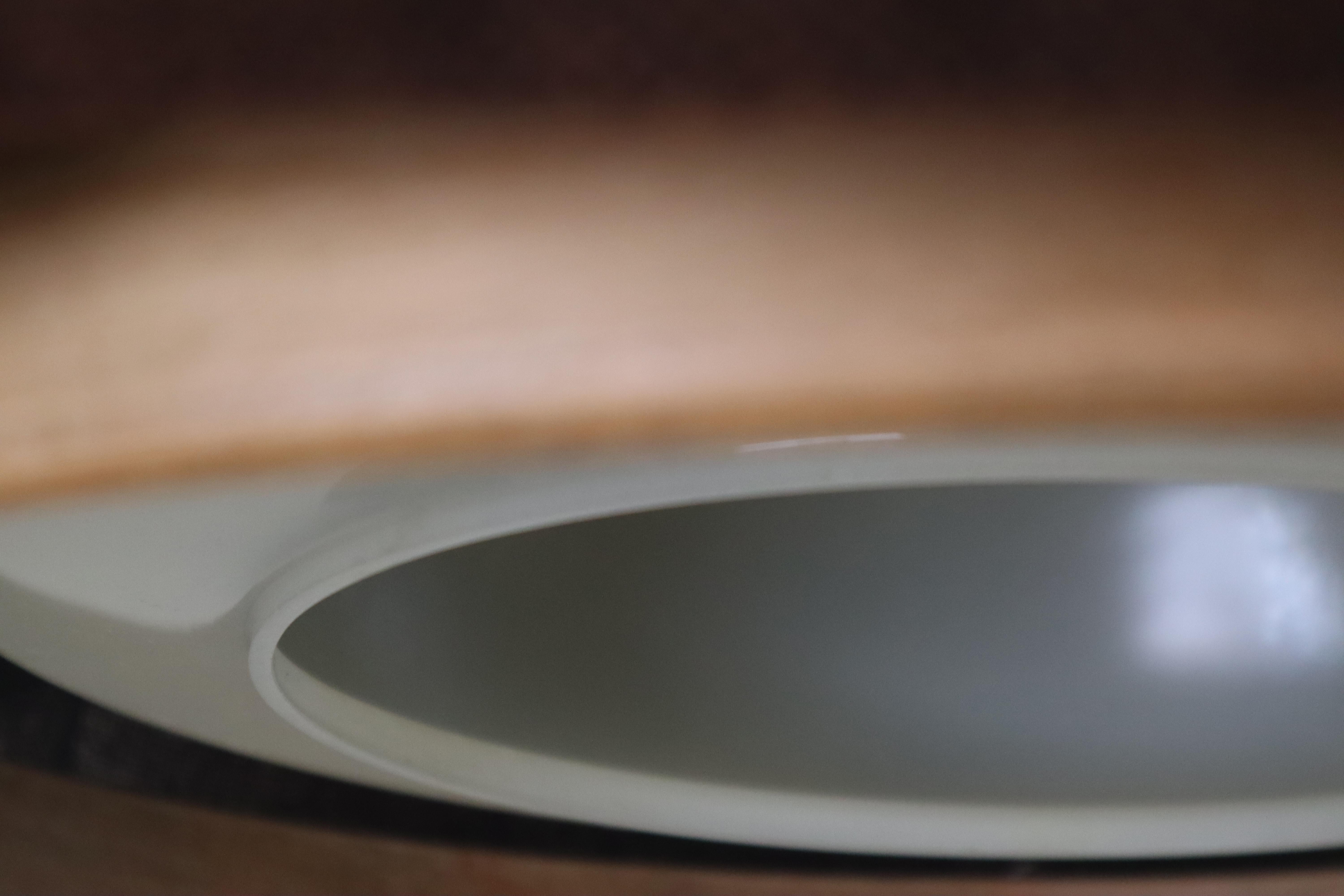 Lampada a sospensione moderna del Medioevo in tessuto marrone, legno e vetro di Doria Germany In condizioni buone in vendita a Hannover, DE