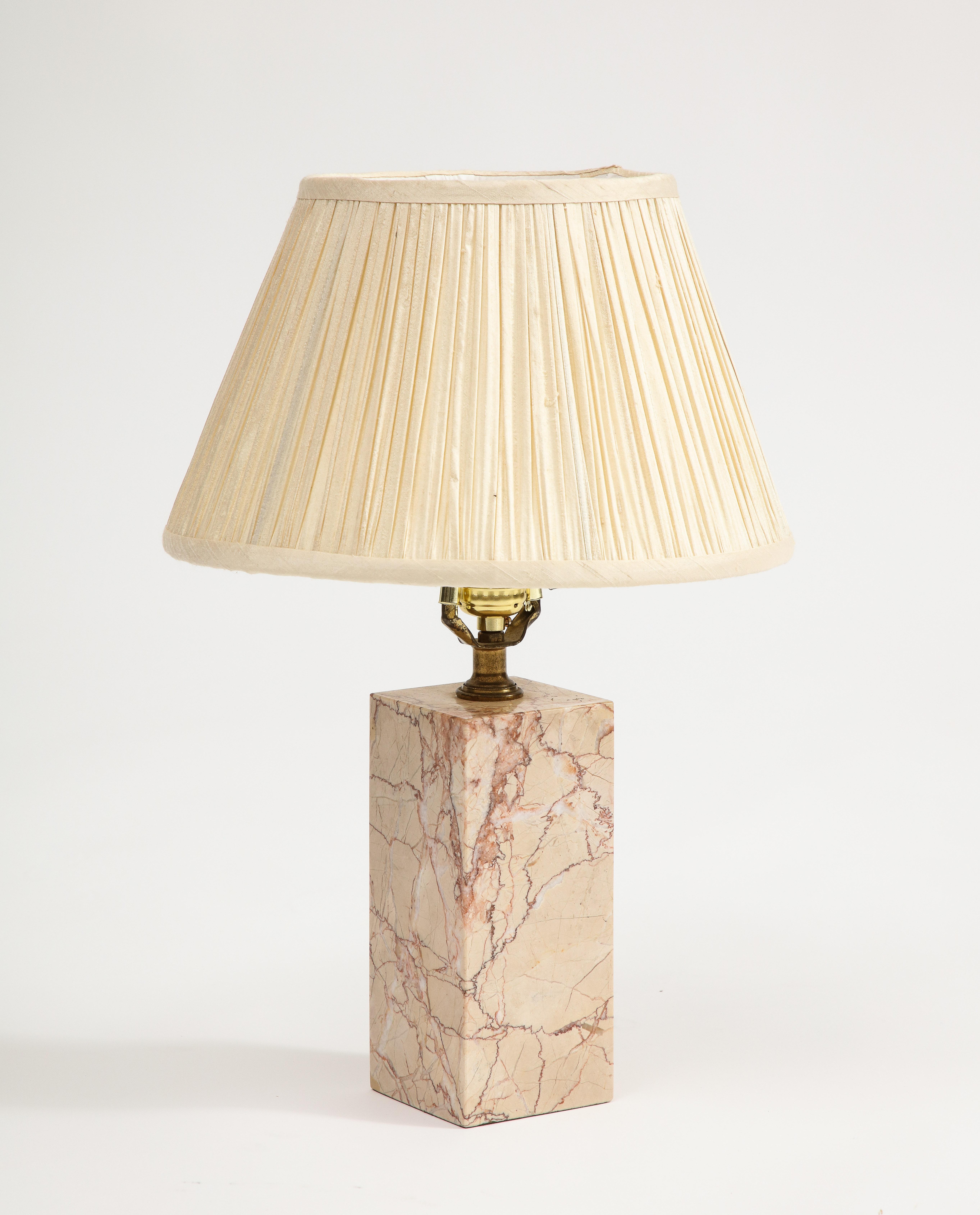 American Midcentury Modern Pink Marble Table Lamp attributed to T.H. Robsjohn-Gibbings For Sale