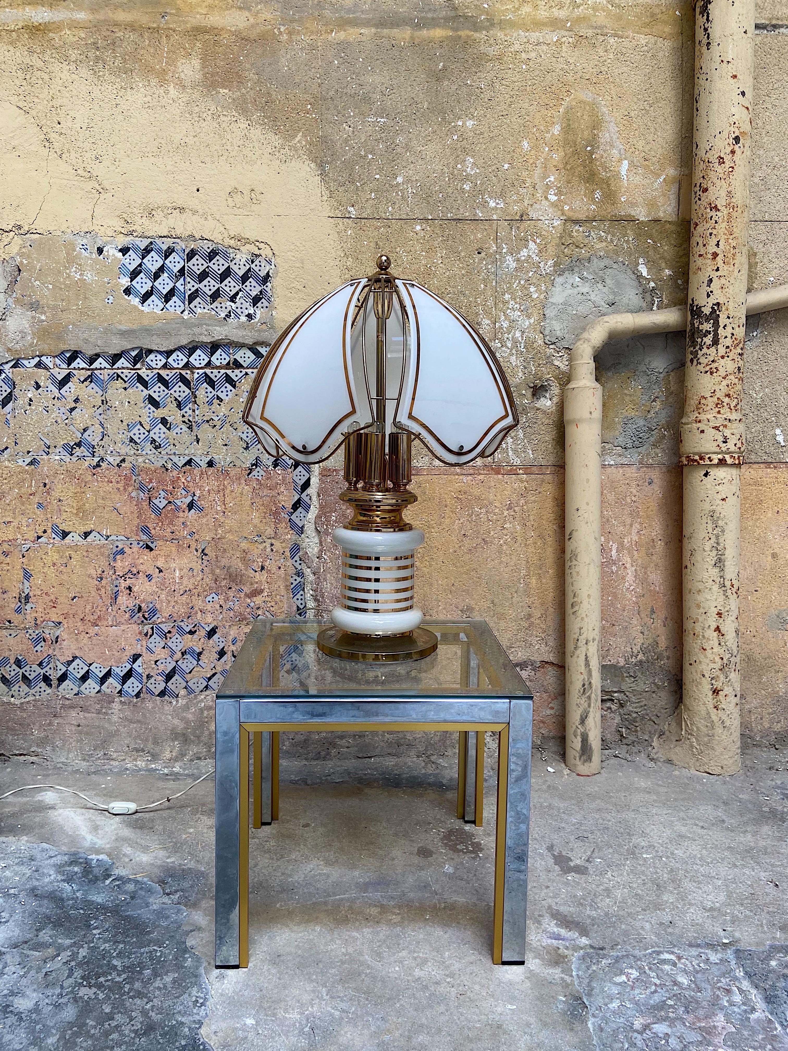 Mid-Century Modern Porcelain and Glass Panel Table Light, 1980s, Italy For Sale 6
