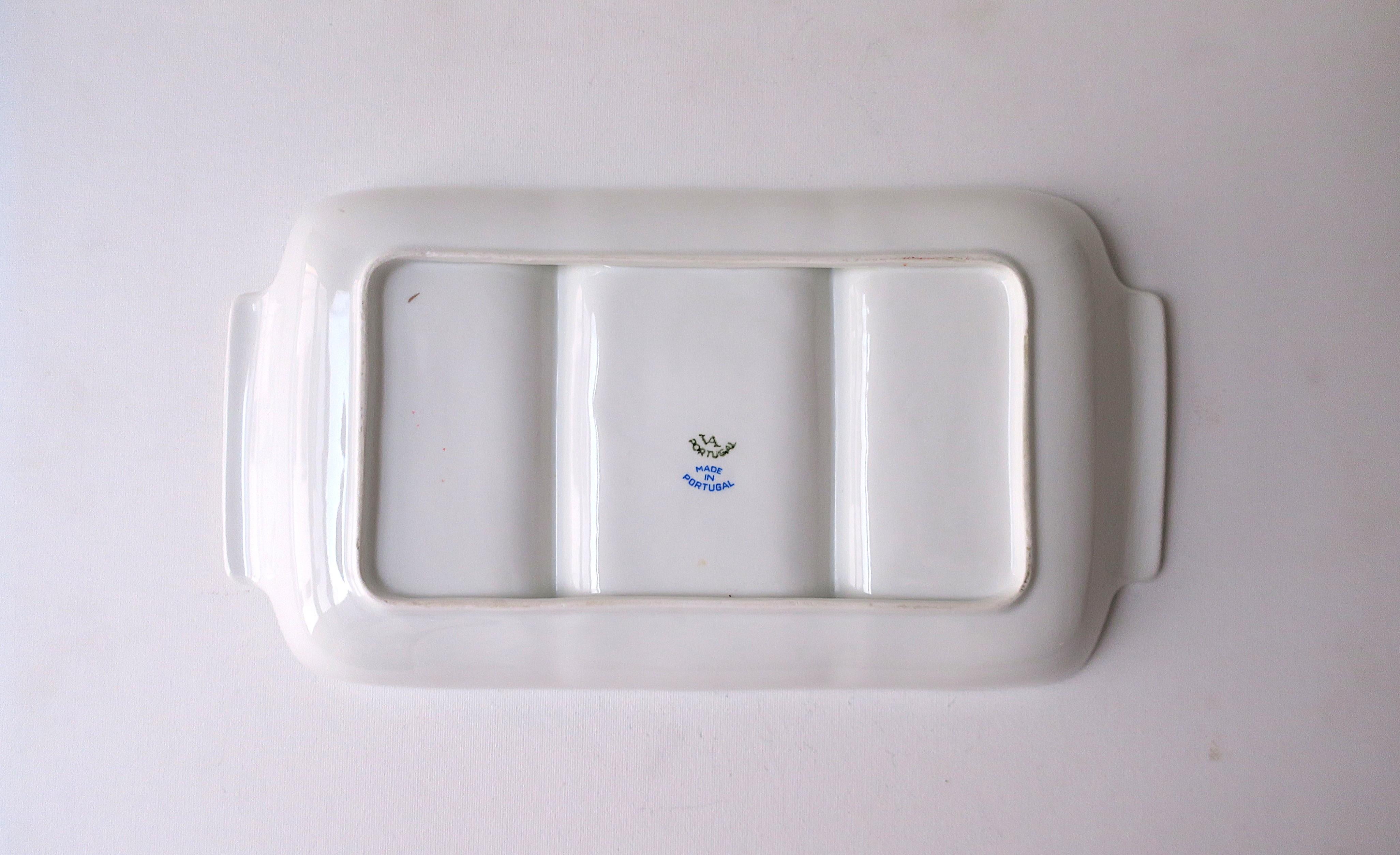 Plateau de service en porcelaine The Moderns en vente 2