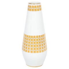 Jarrón de porcelana moderno de mediados de siglo con dorado de oro amarillo de 24 quilates, firmado Tirschenheut