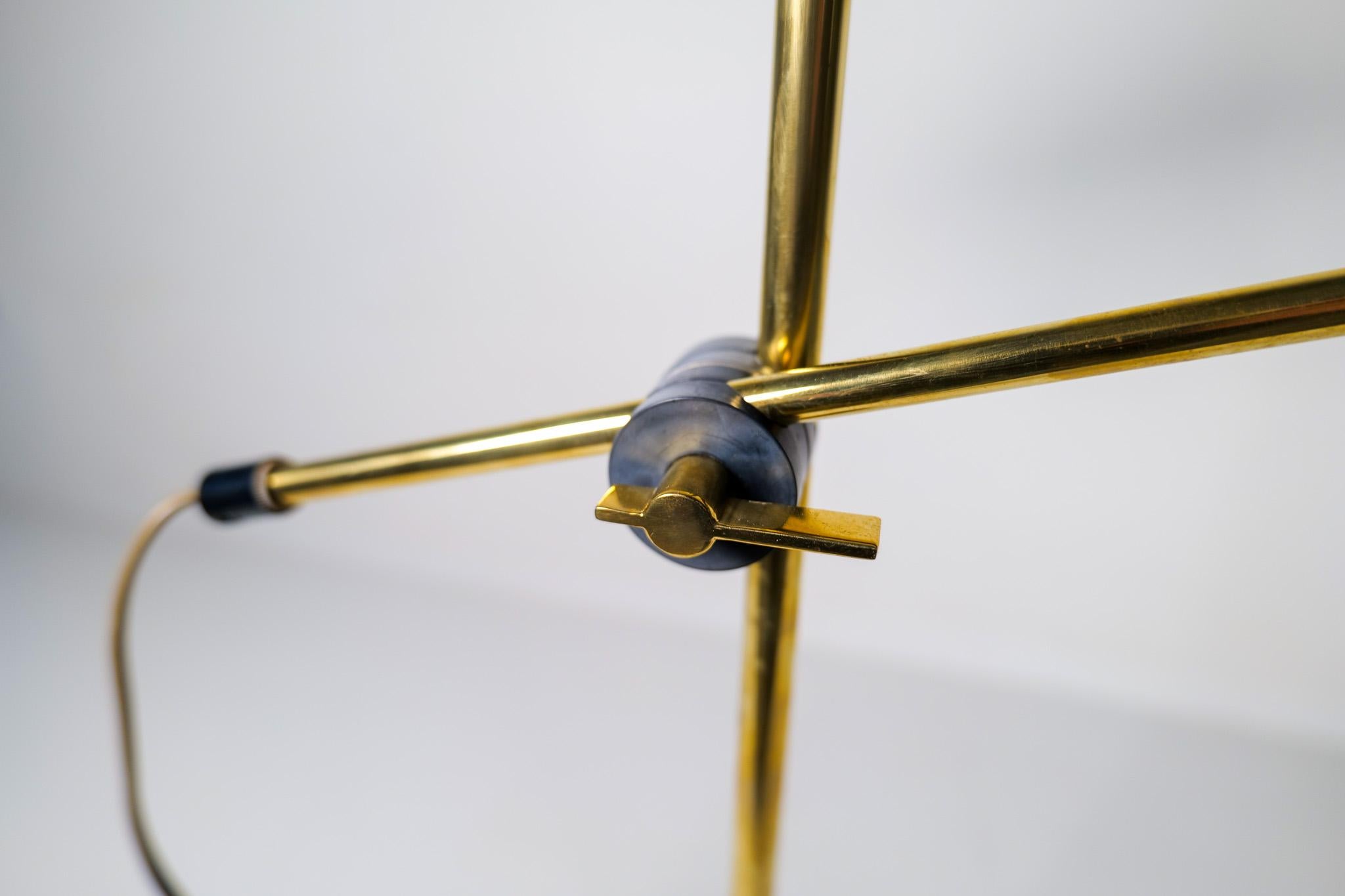 Mid-20th Century Midcentury Modern Rare Brass and Walnut Table Lamp by Einar Bäckström, Sweden For Sale