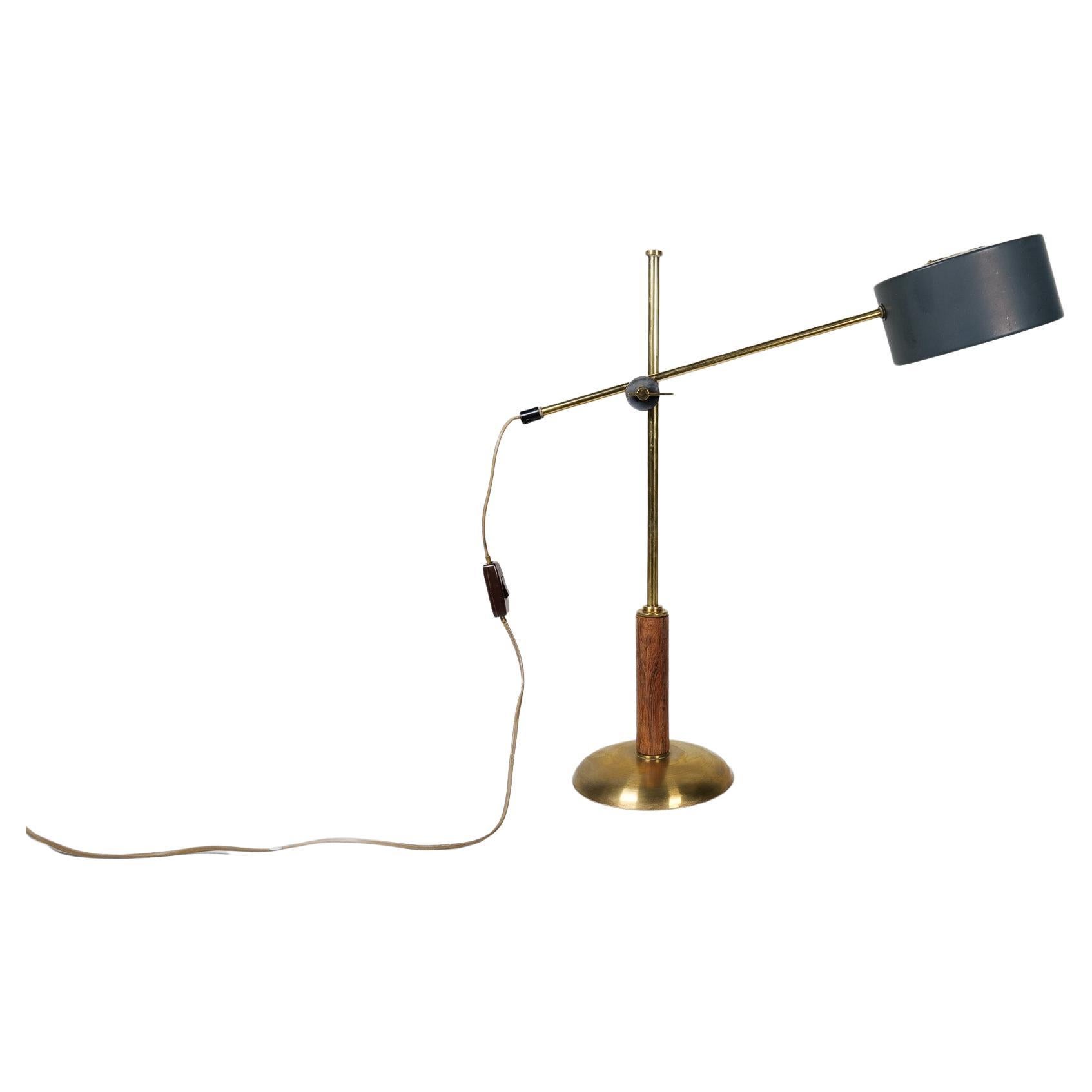 Midcentury Modern Rare Brass and Walnut Table Lamp by Einar Bäckström, Sweden For Sale