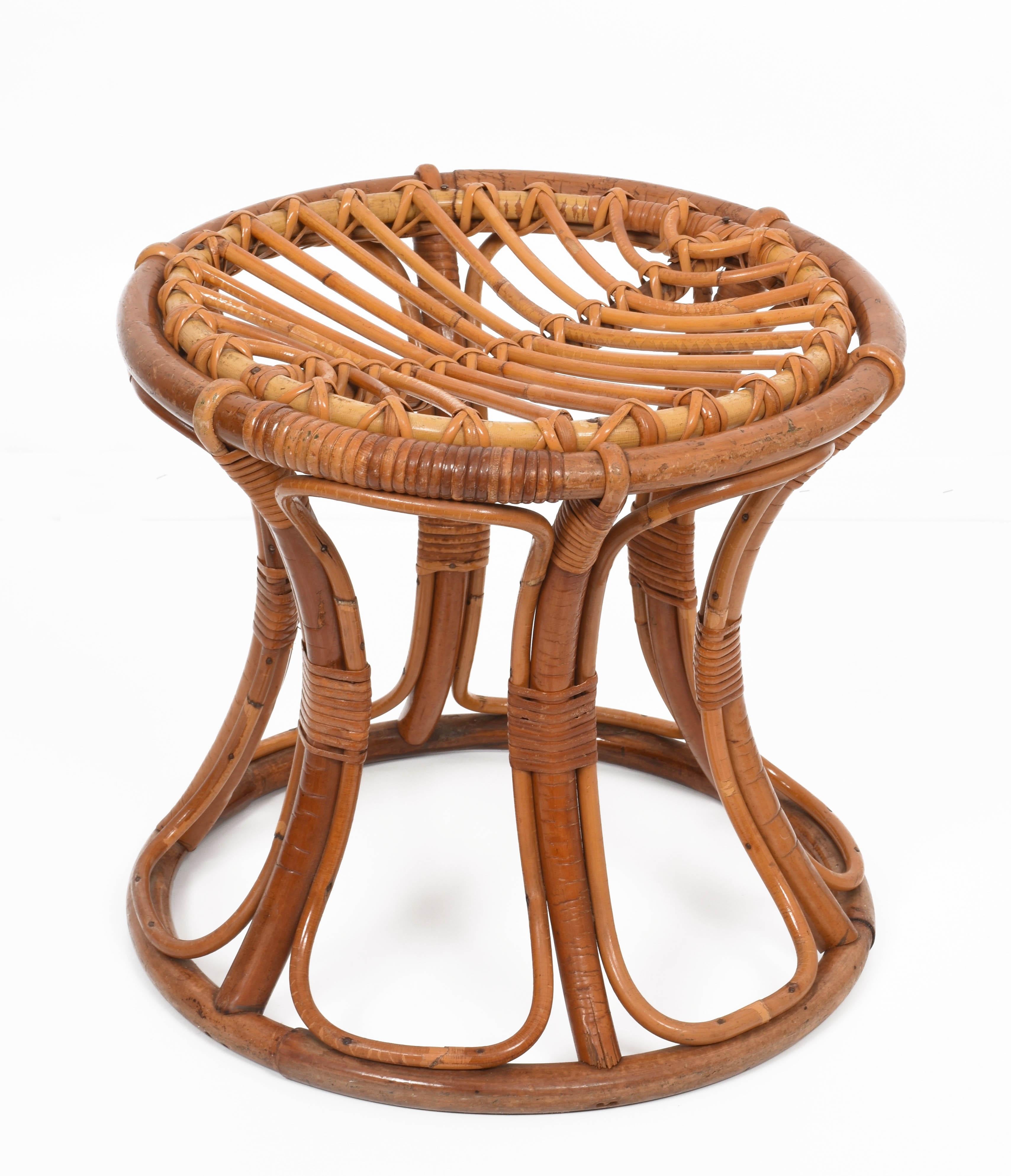 Mid-Century Modern Rattan and Bamboo Italian Round Stool, 1960s For Sale 8