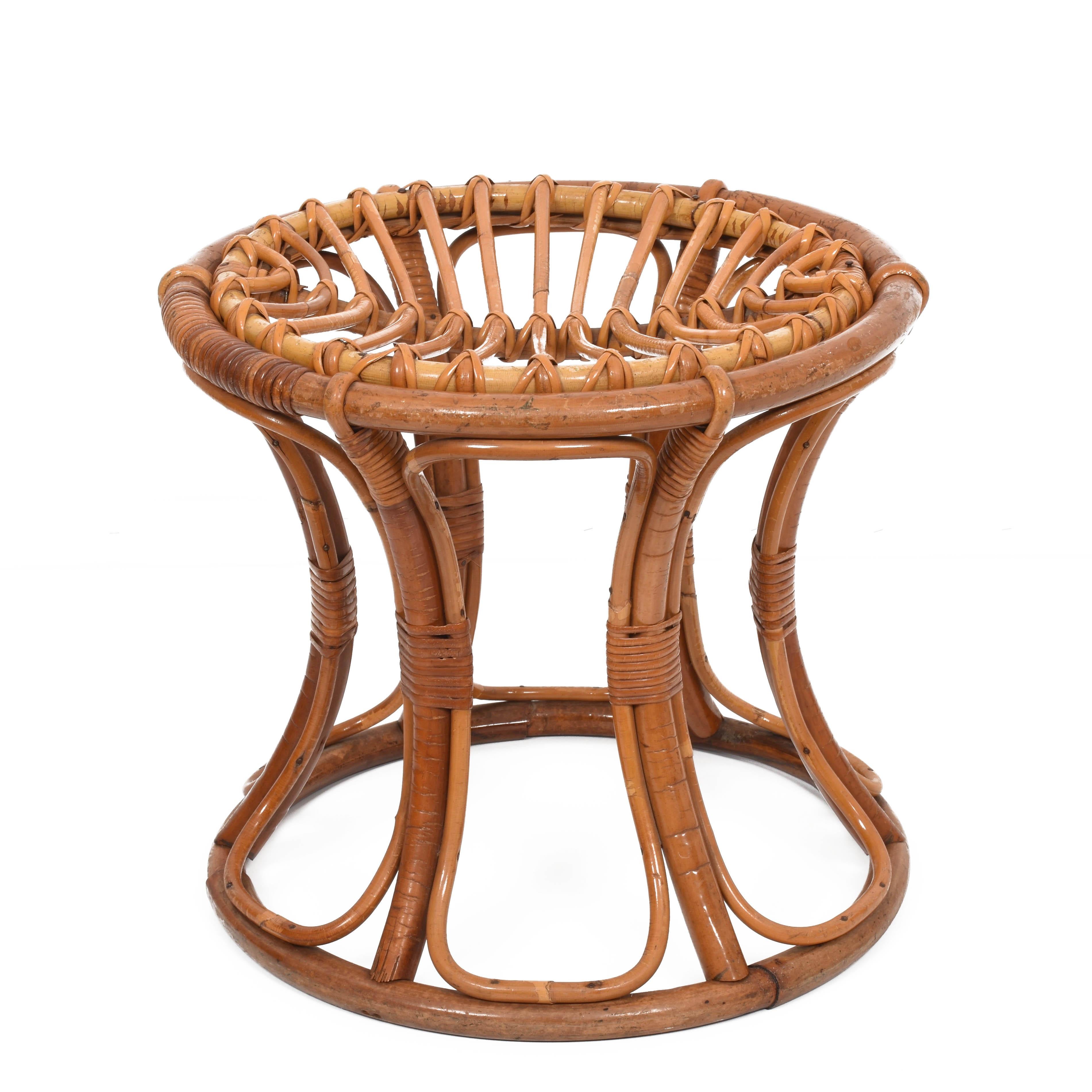 Tabouret rond italien moderne du milieu du siècle en rotin et bambou, années 1960 en vente 10