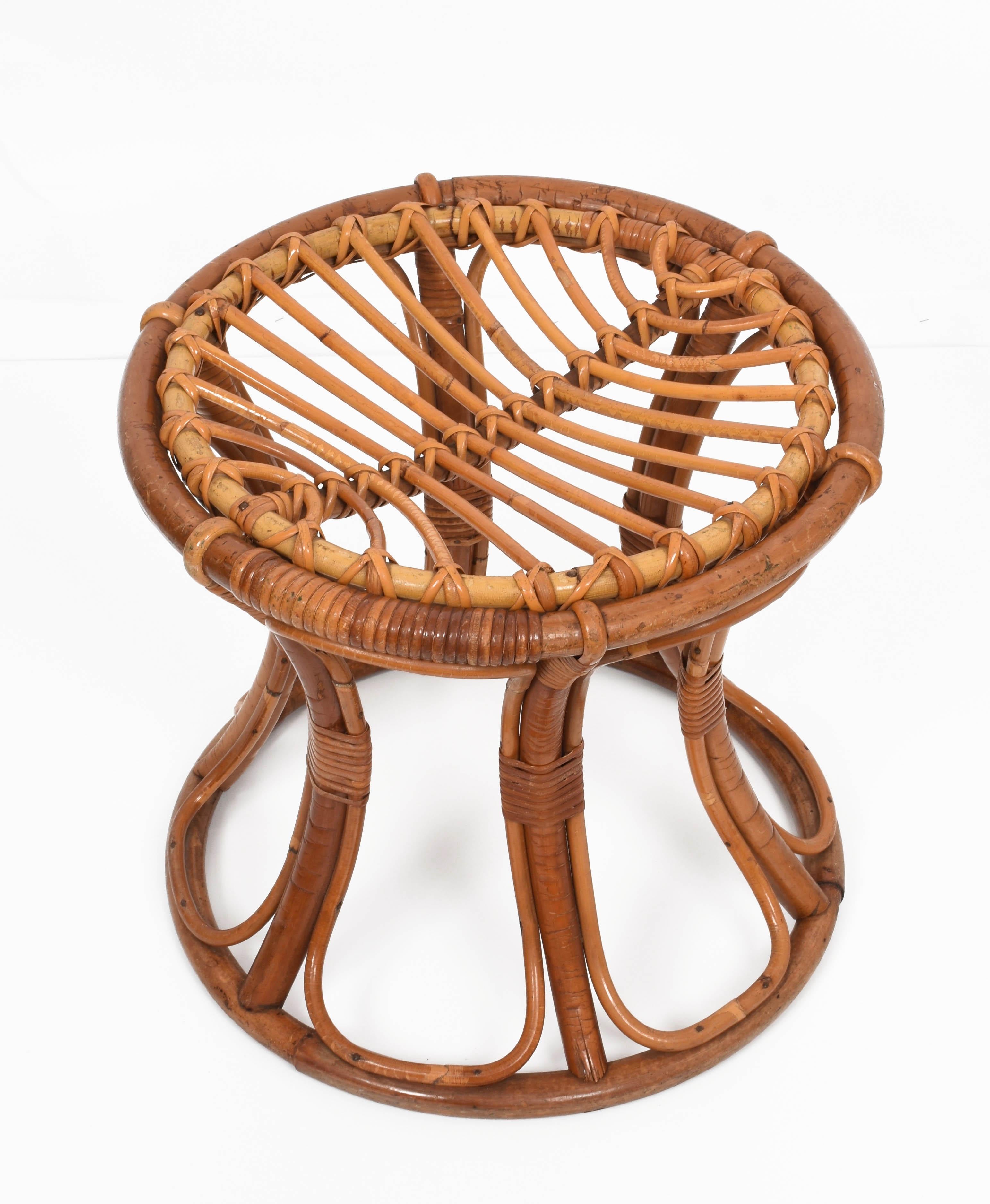 Mid-Century Modern Rattan and Bamboo Italian Round Stool, 1960s For Sale 12