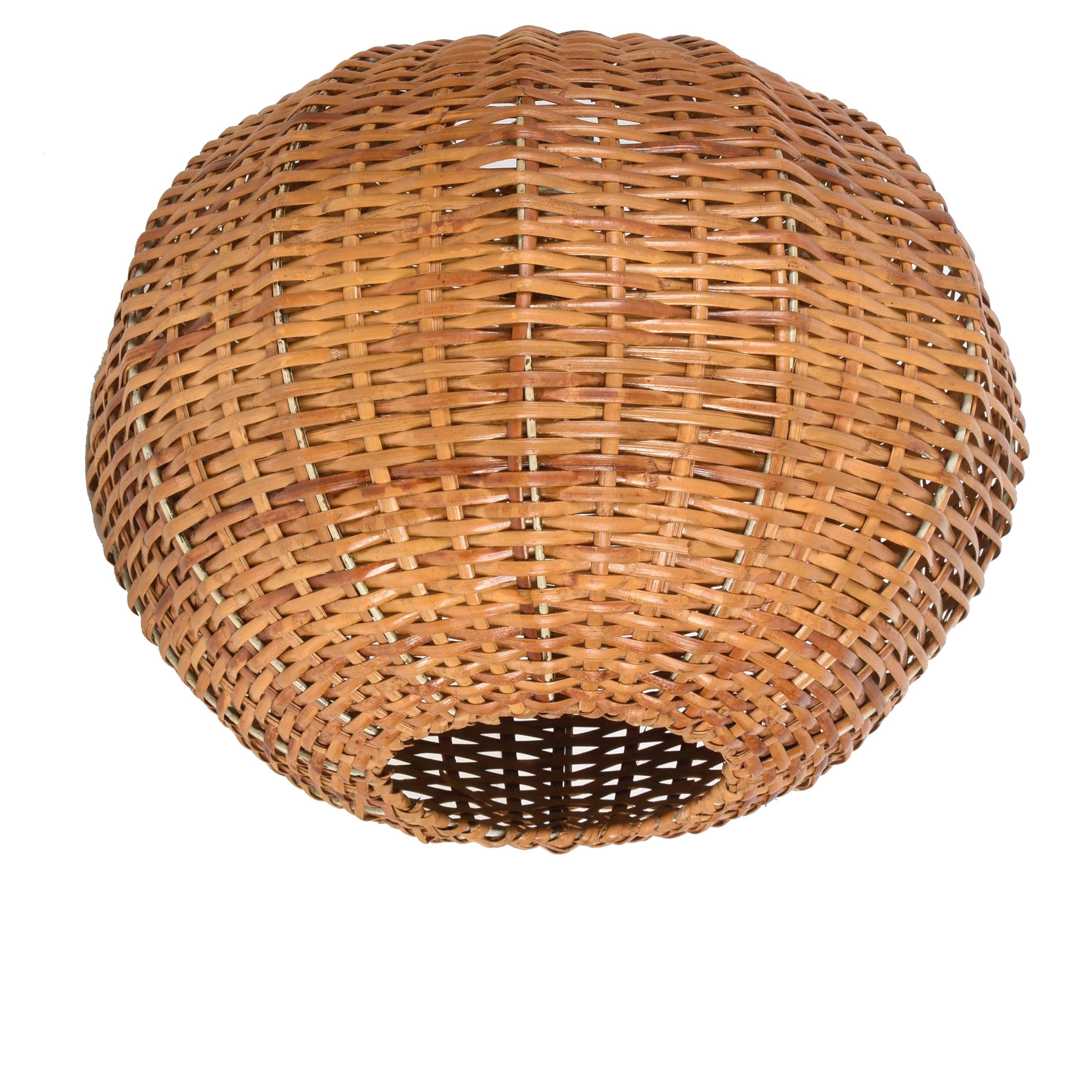 20th Century  Midcentury Modern Rattan Spherical Italian Chandelier, 1960s