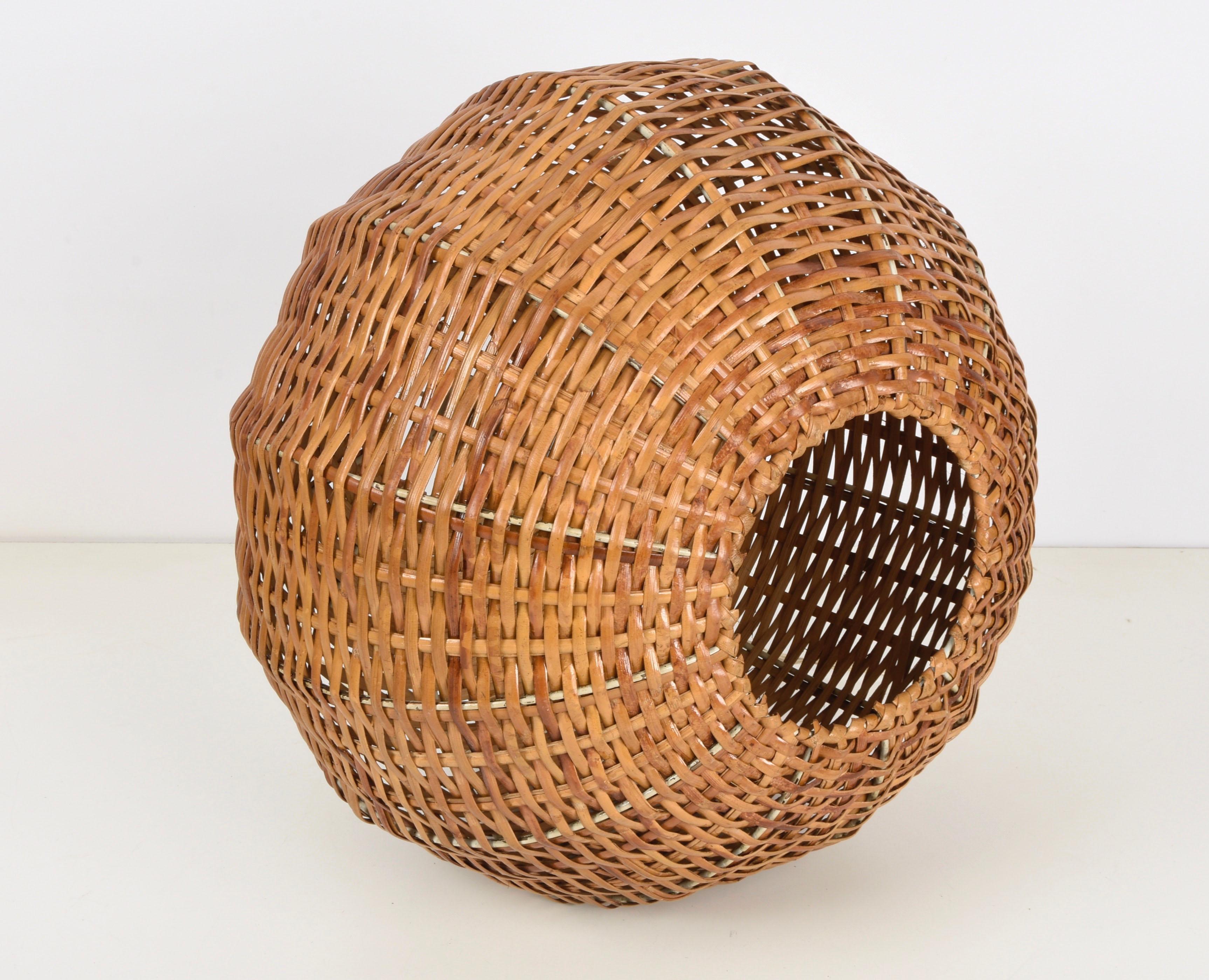  Midcentury Modern Rattan Spherical Italian Chandelier, 1960s 3
