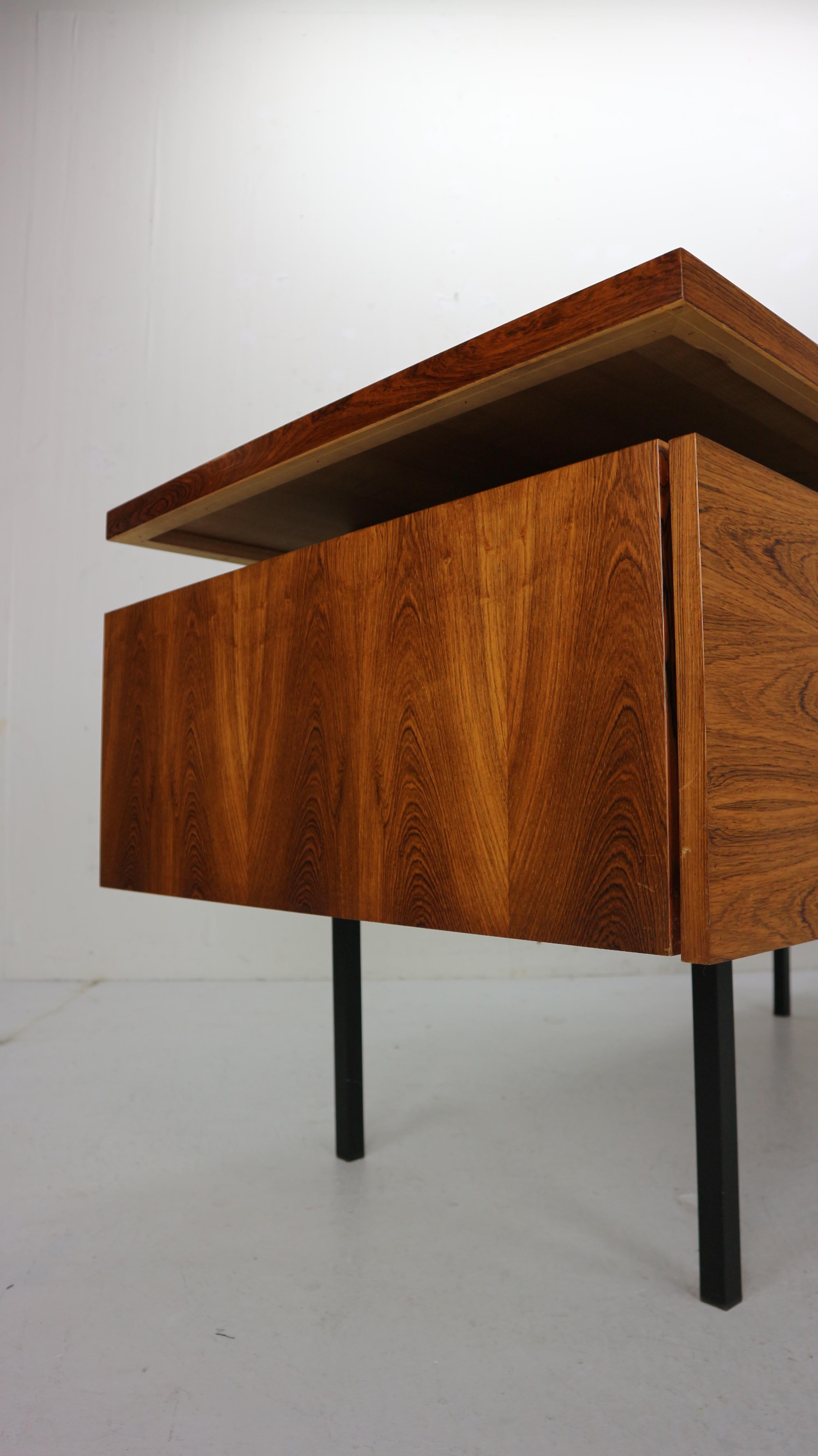 Mid-Century Modern Rosewood Writing Table Desk by Leo Bub for Wertmöbel, 1960s 2