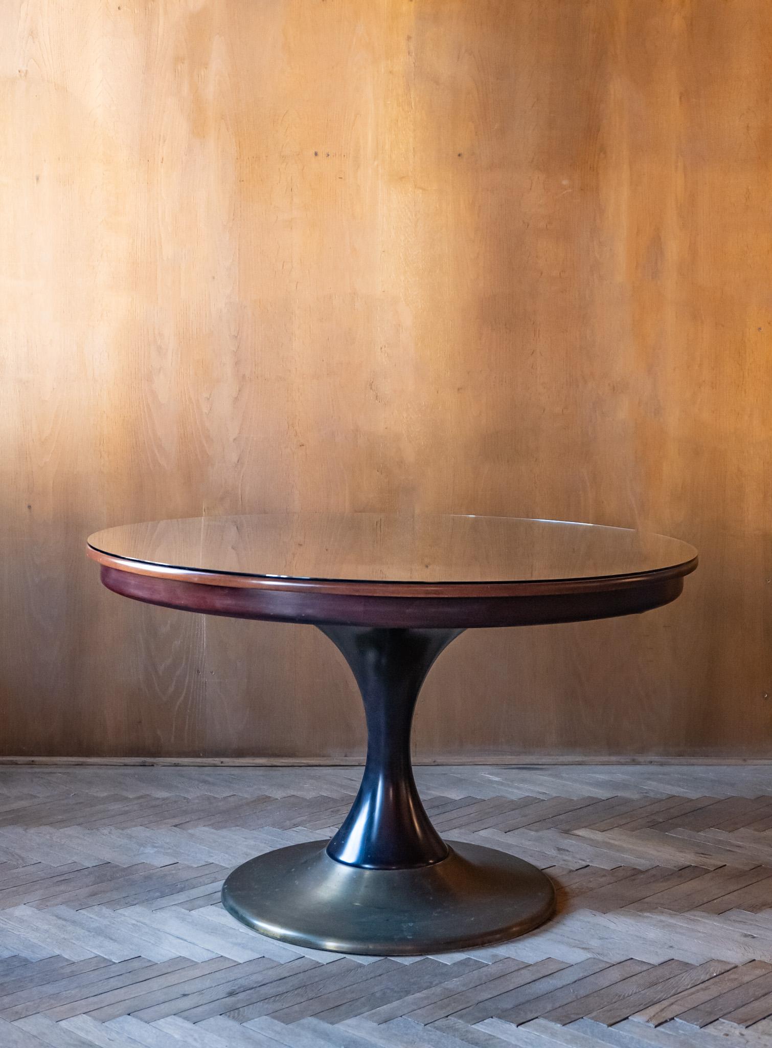 Mid-Century Modern Round Wooden Brass Dining Table, Italy, 1950s For Sale 8
