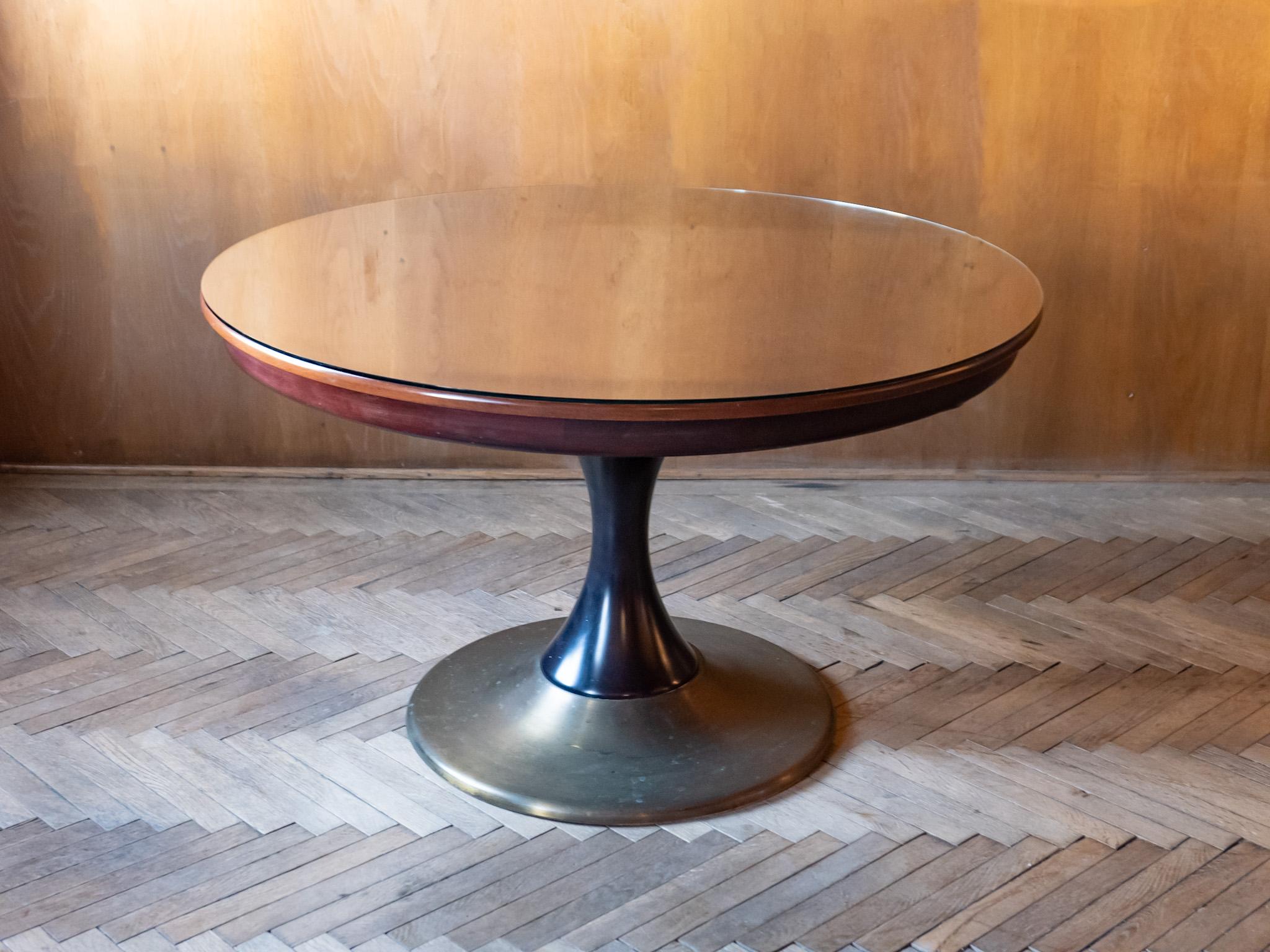 Italian Mid-Century Modern Round Wooden Brass Dining Table, Italy, 1950s For Sale