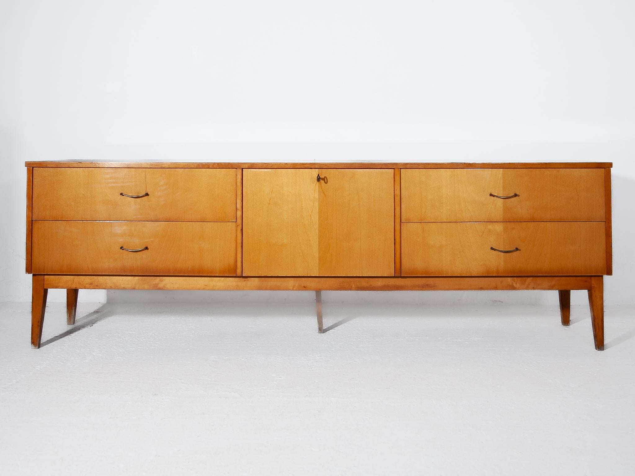 Belga Credenza alta a quattro ante in legno satinato, 1950 in vendita