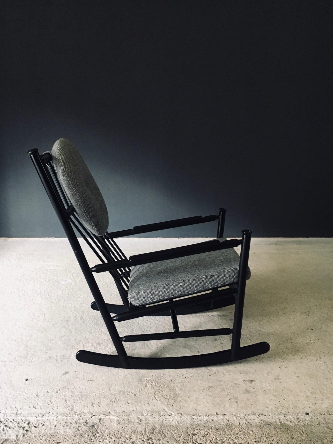 Suédois The Modern Scandinavian Design Rocking Chair, Suède 1960's en vente