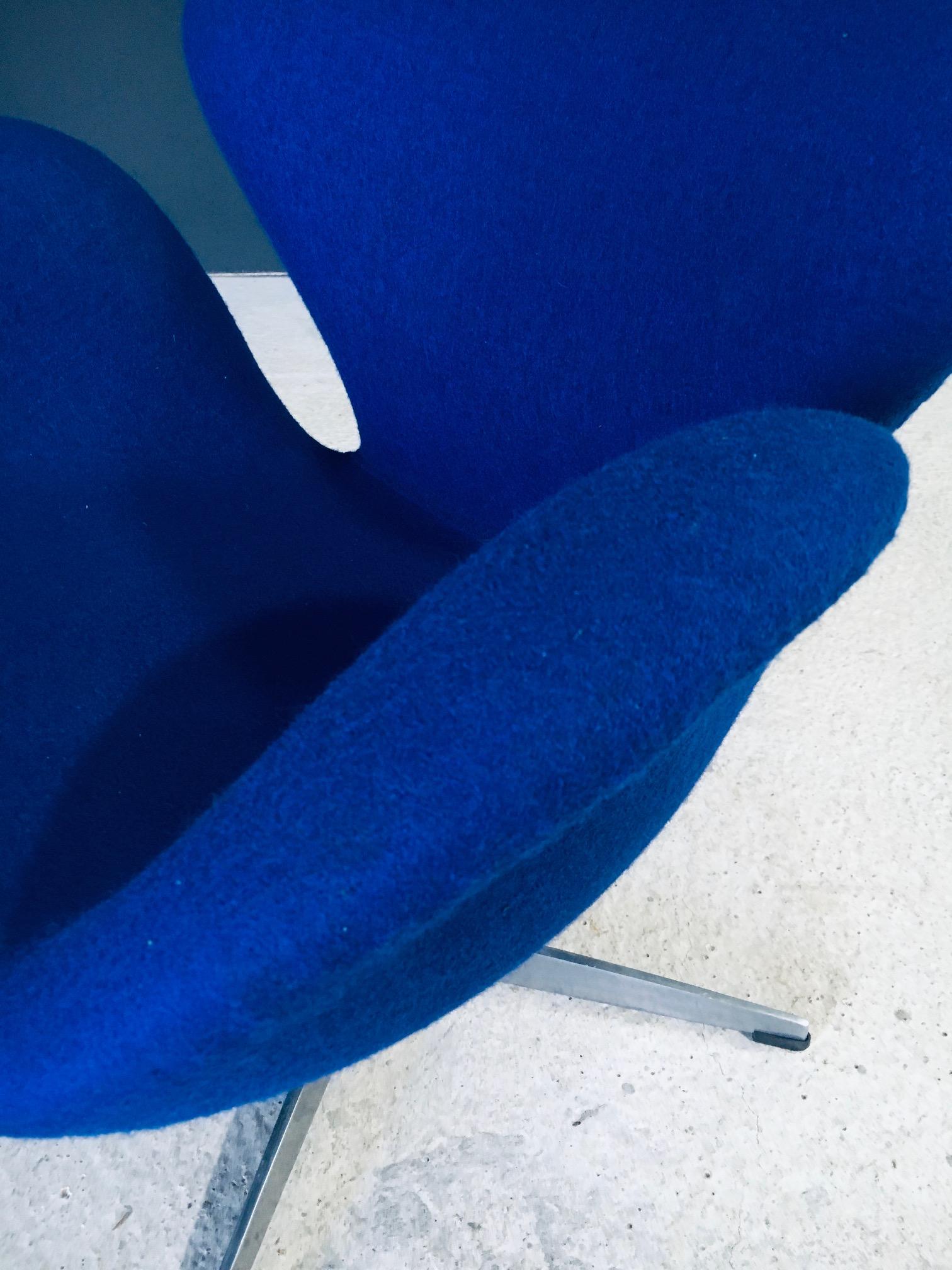 Midcentury Modern Scandinavian Design SWAN Chair by Arne Jacobsen, Denmark 1970s en vente 7