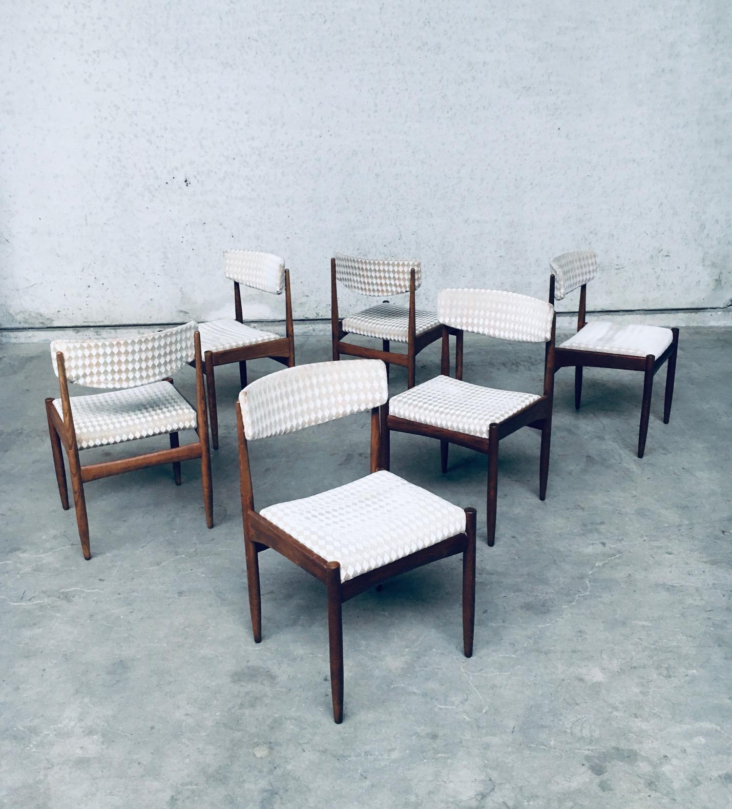 Mid-Century Modern Scandinavian Design Teak Dining Chair Set, 1960's In Good Condition For Sale In Oud-Turnhout, VAN