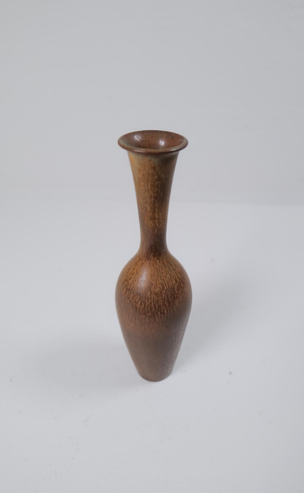 Midcentury Modern Skulpturale Vase aus Keramik Gunnar Nylund Rörstrand Schweden (Schwedisch) im Angebot