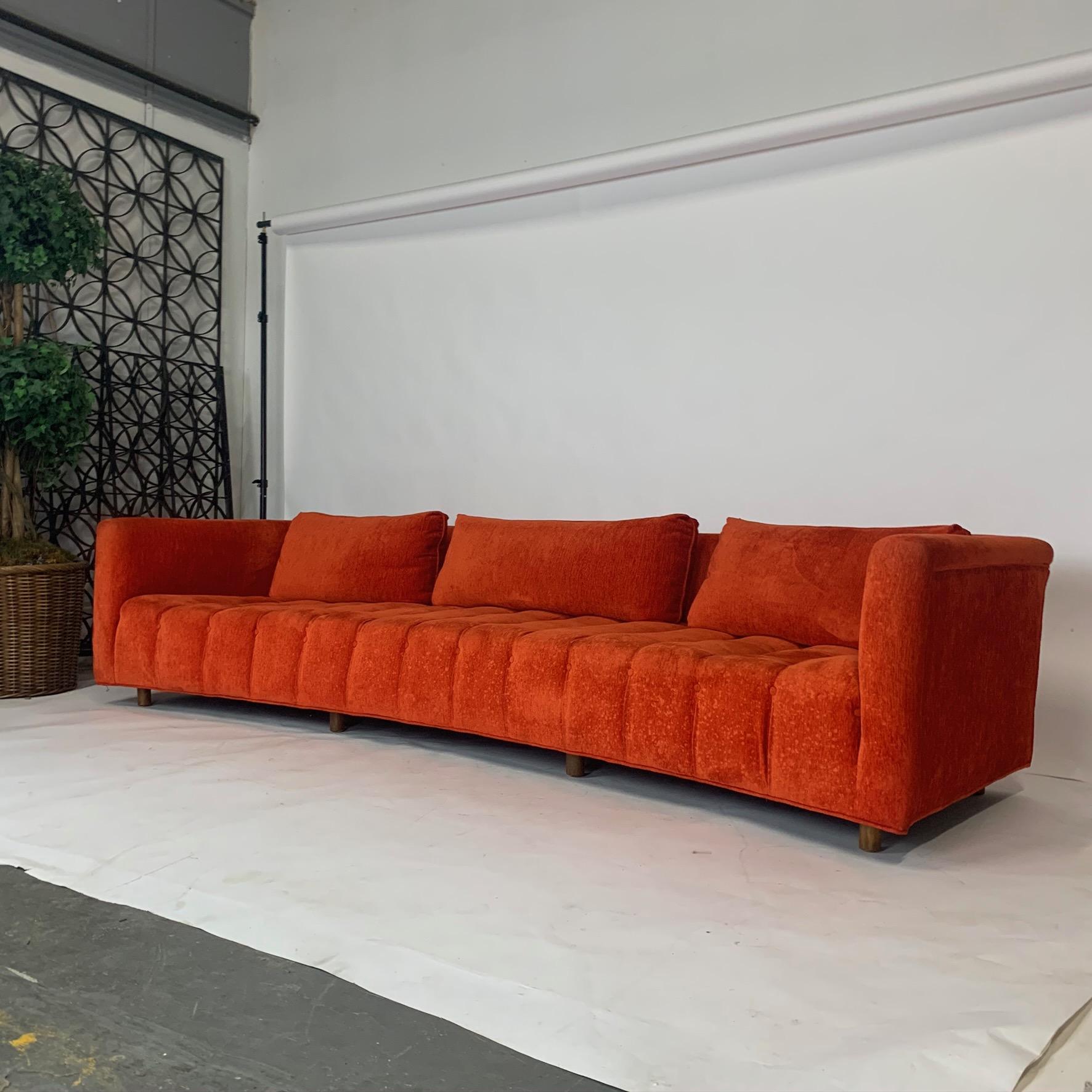 Mid-Century Modern Sculptural Curved Tufted Erwin Lambeth Sofa in Red 14