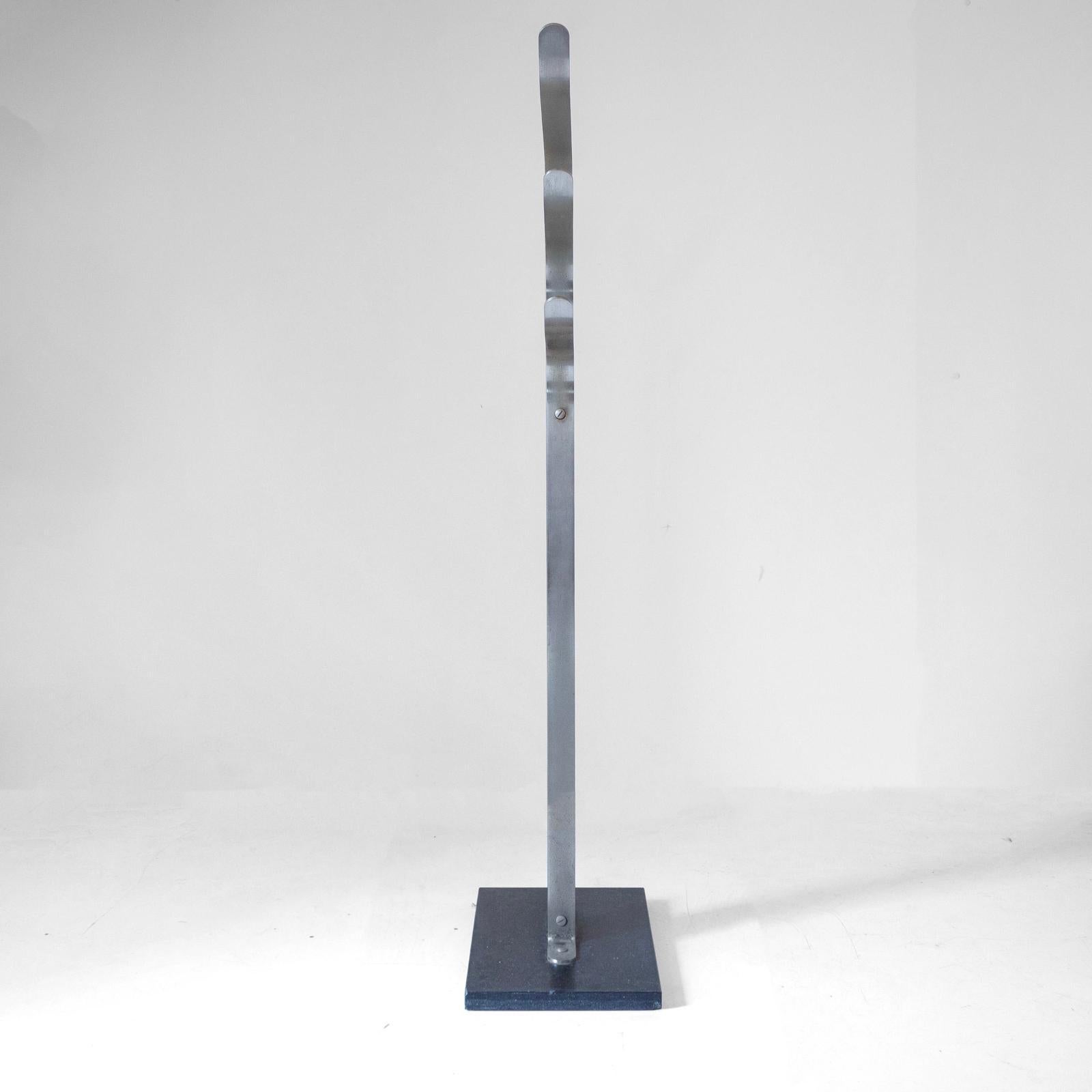 Italiano Appendiabiti italiano scultoreo di metà secolo, Acerbis Design in vendita