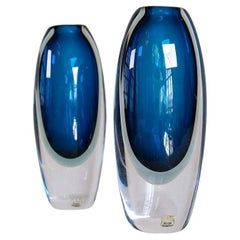 Midcentury Modern Set of 2 Art Glass Vases by Vicke Lindstrand Kosta Sweden 1950