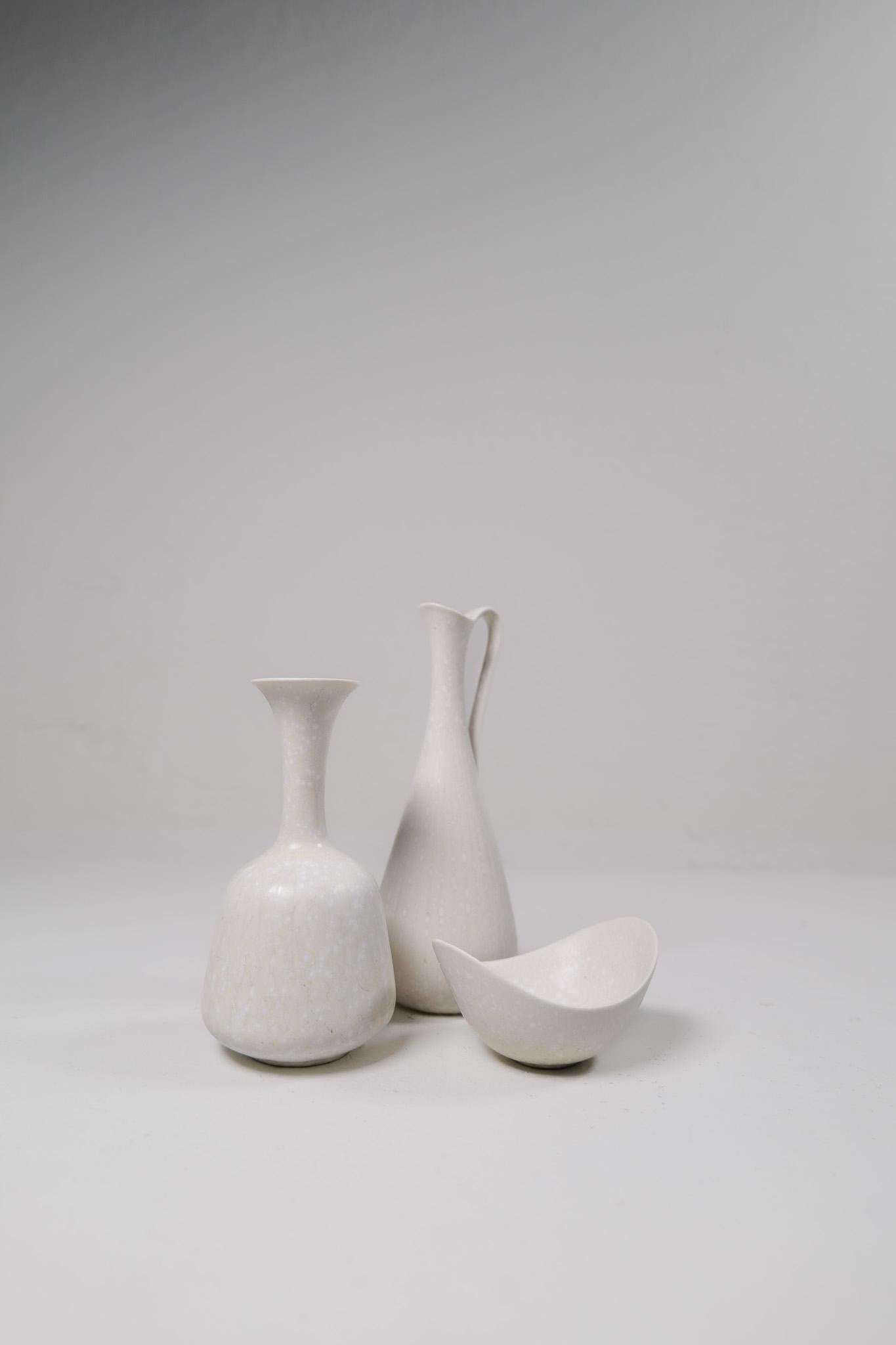 Swedish Midcentury Modern Set of 3 Ceramic Pieces Rörstrand Gunnar Nylund, Sweden, 1950s For Sale