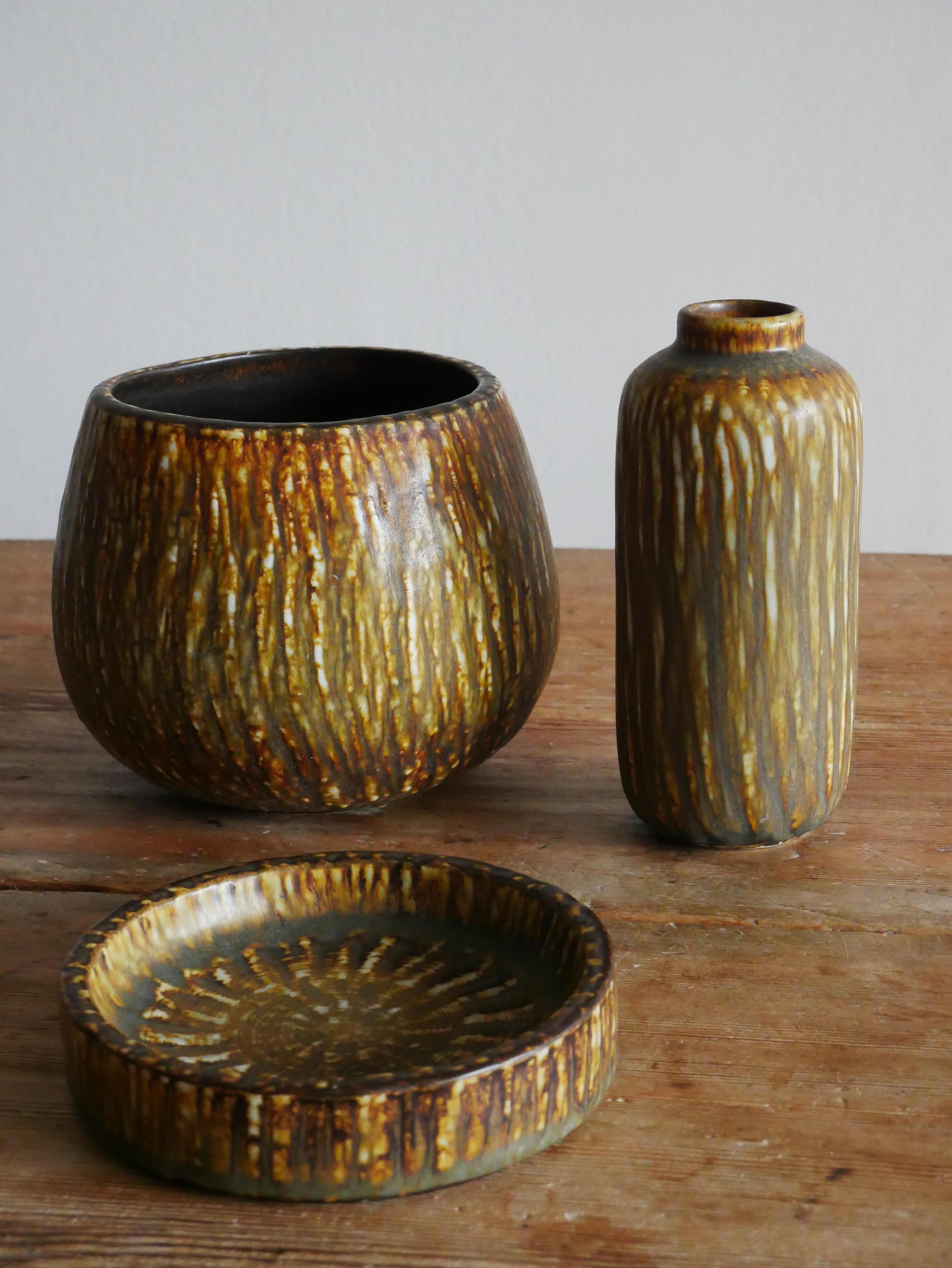 Swedish Midcentury Modern Set of 3 Ceramic Pieces, Rubus, Gunnar Nylund, Rörstrand For Sale