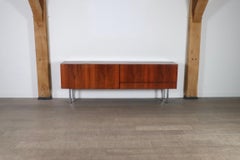 Midcentury Modern Sideboard mit Chrombeinen, 1970er Jahre