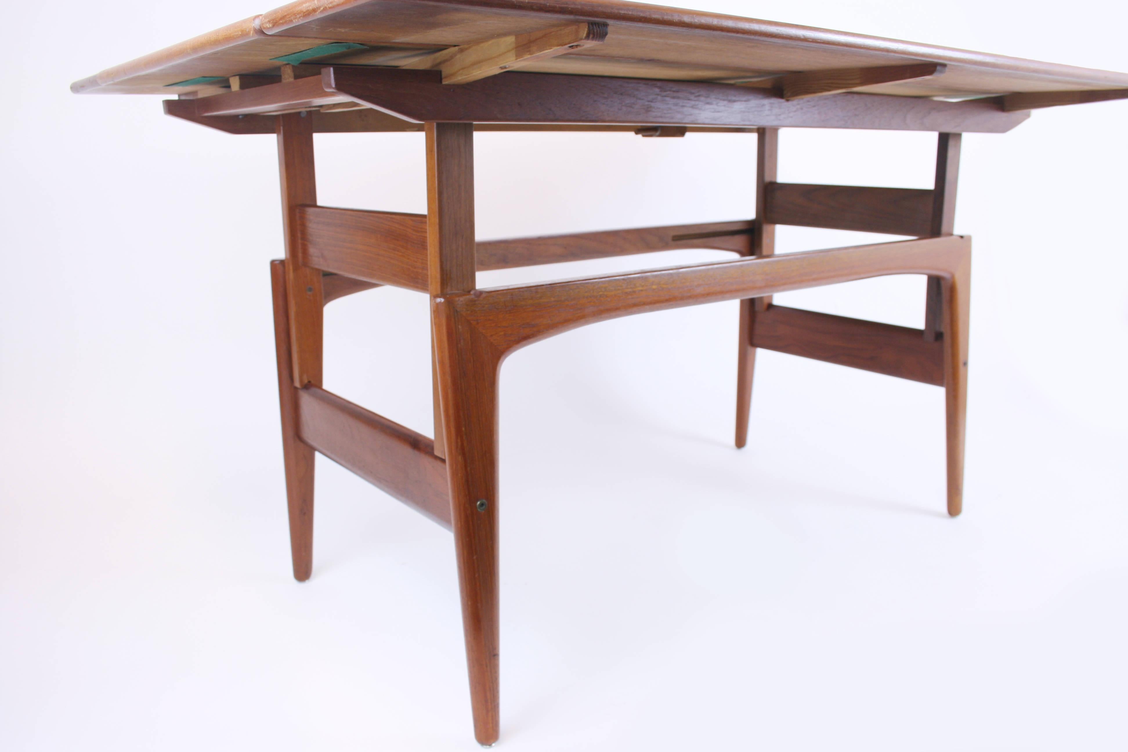 Mid-Century Modern Sidetable by Trioh Denmark Coffetable or Sofatable Teakwood In Good Condition For Sale In Vienna, AT