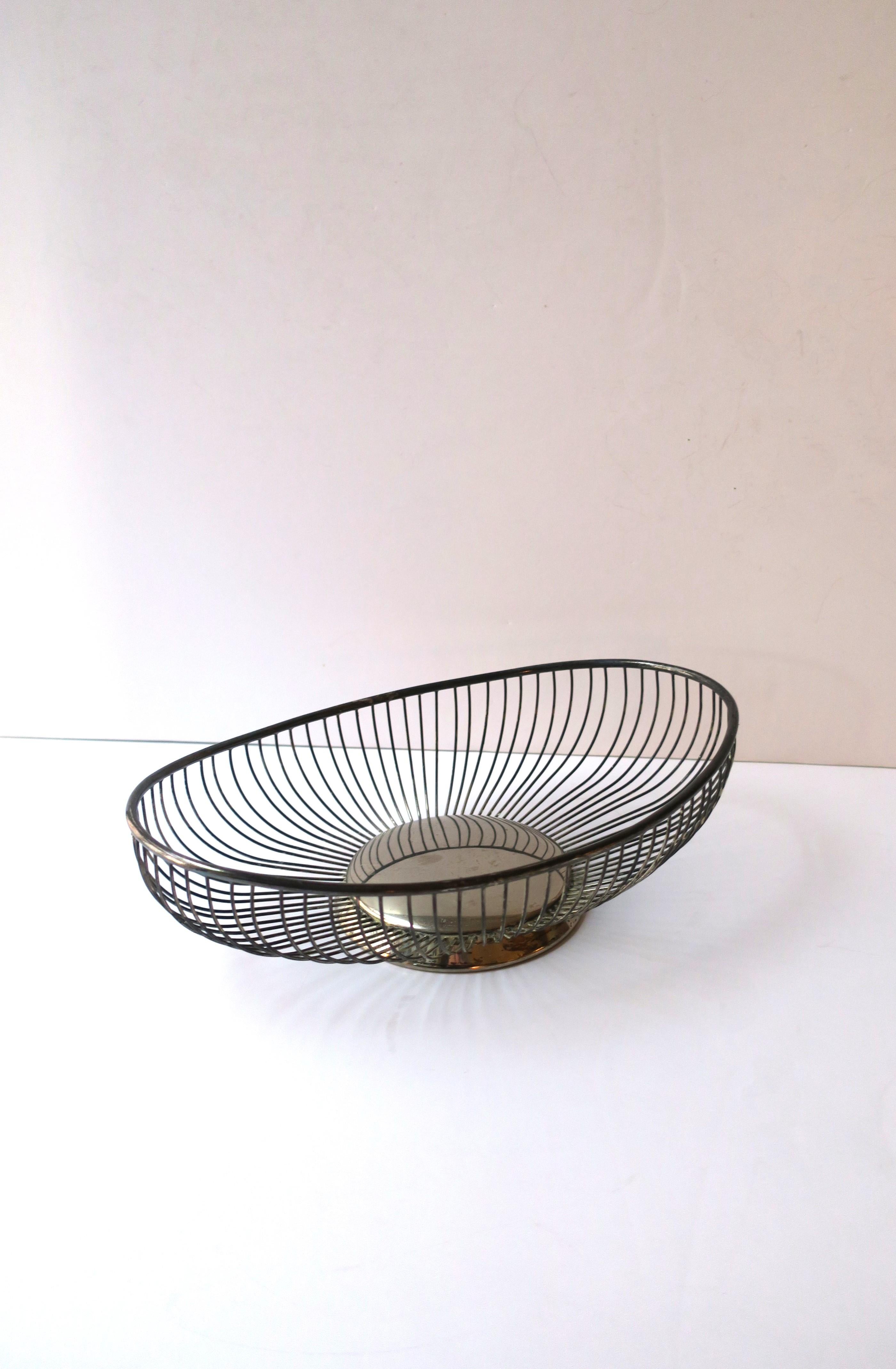 Midcentury Modern Silver Plate Wire Basket In Good Condition For Sale In New York, NY